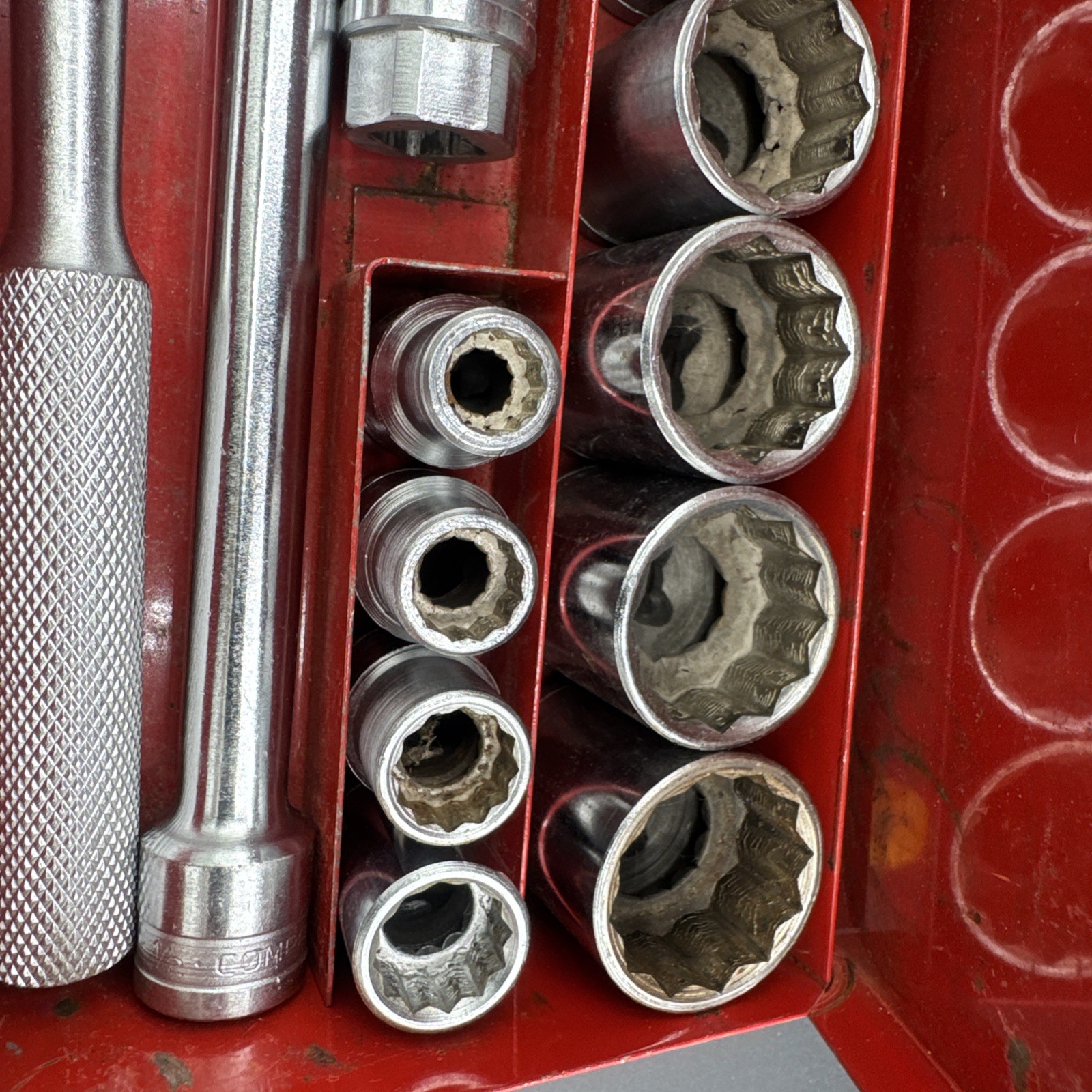 VINTAGE COMPANION 16 PC 1/2″ DRIVE 12 PT SOCKET SET 7/16″- 1 1/8″ W/CASE USA