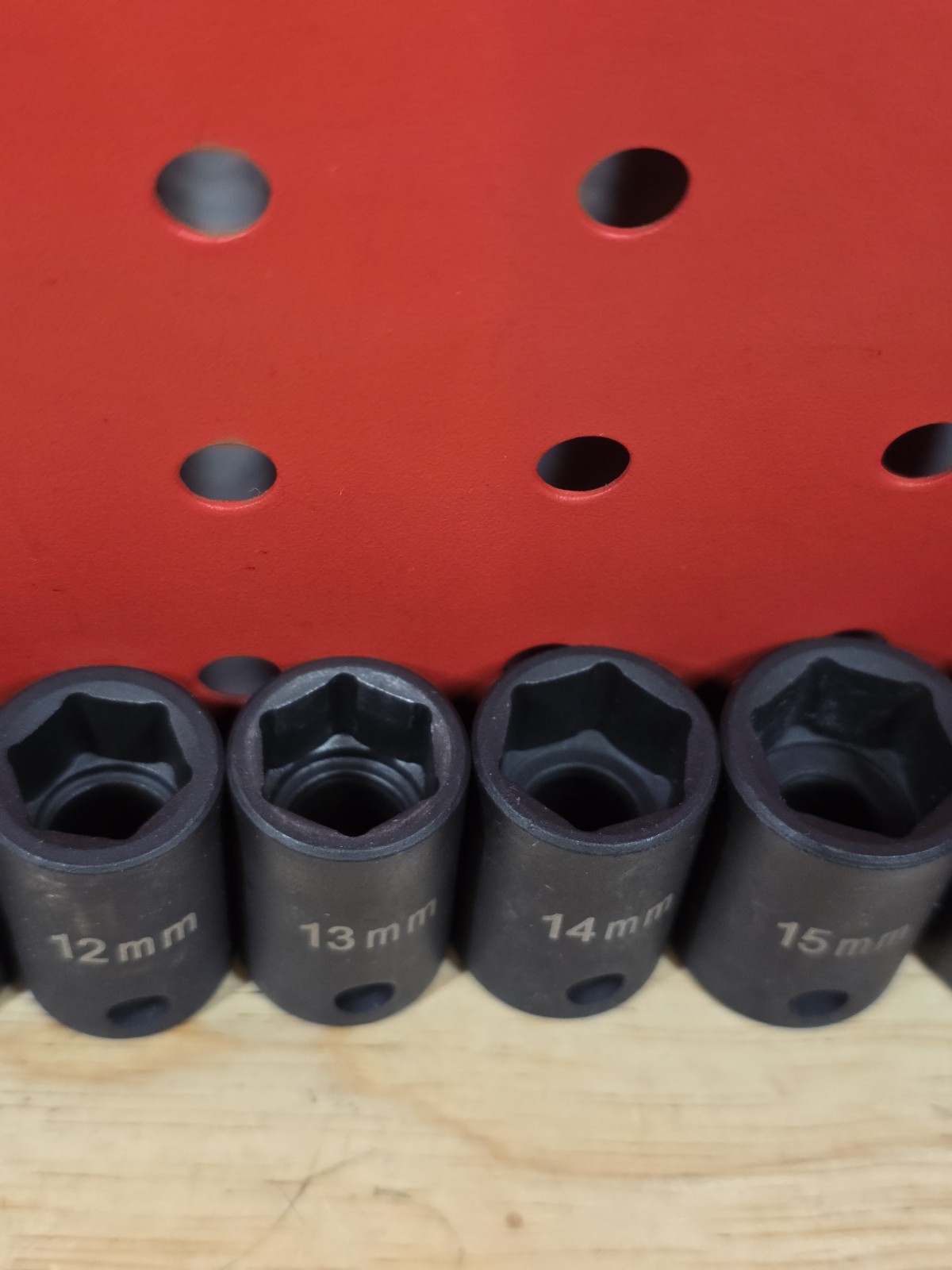 Cornwell Tools 7-19mm 13-Piece 3/8″ Drive 6-Point Metric Shallow Impact Set NICE