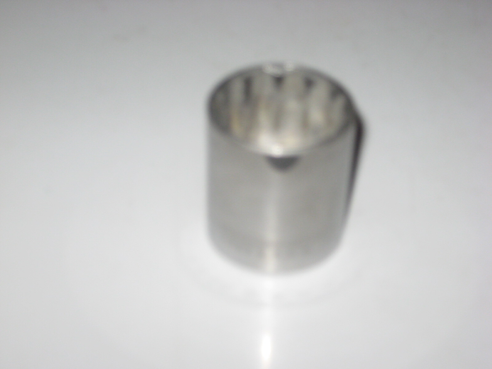 NEW 1/2″-dr, 12-pt 1-1/8″ SOCKET, USA, POLISHED CHROME, PROAMERICA # 6336