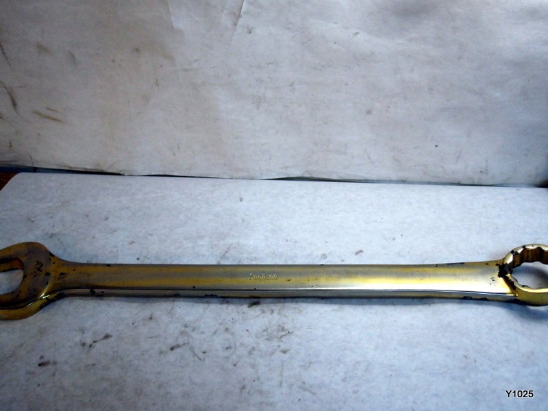 Snap-on Tools 0EX52 1-5/16″ Chrome Finish 12-Point Combination Wrench, 22″ Long