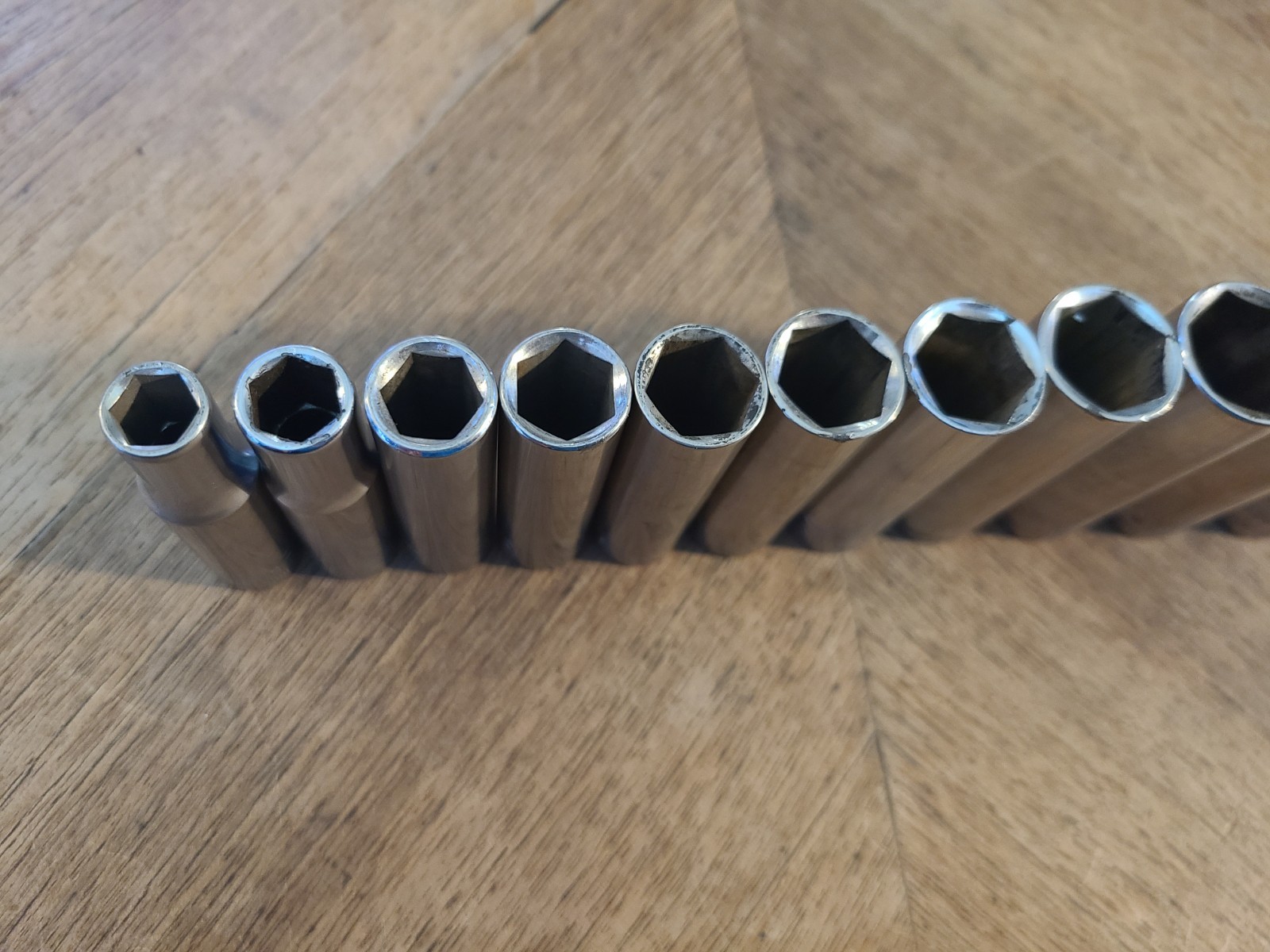 Craftsman 11pc 3/8″ Drive Metric Deep Socket Set 6 Point 9mm-19mm V And G Socket