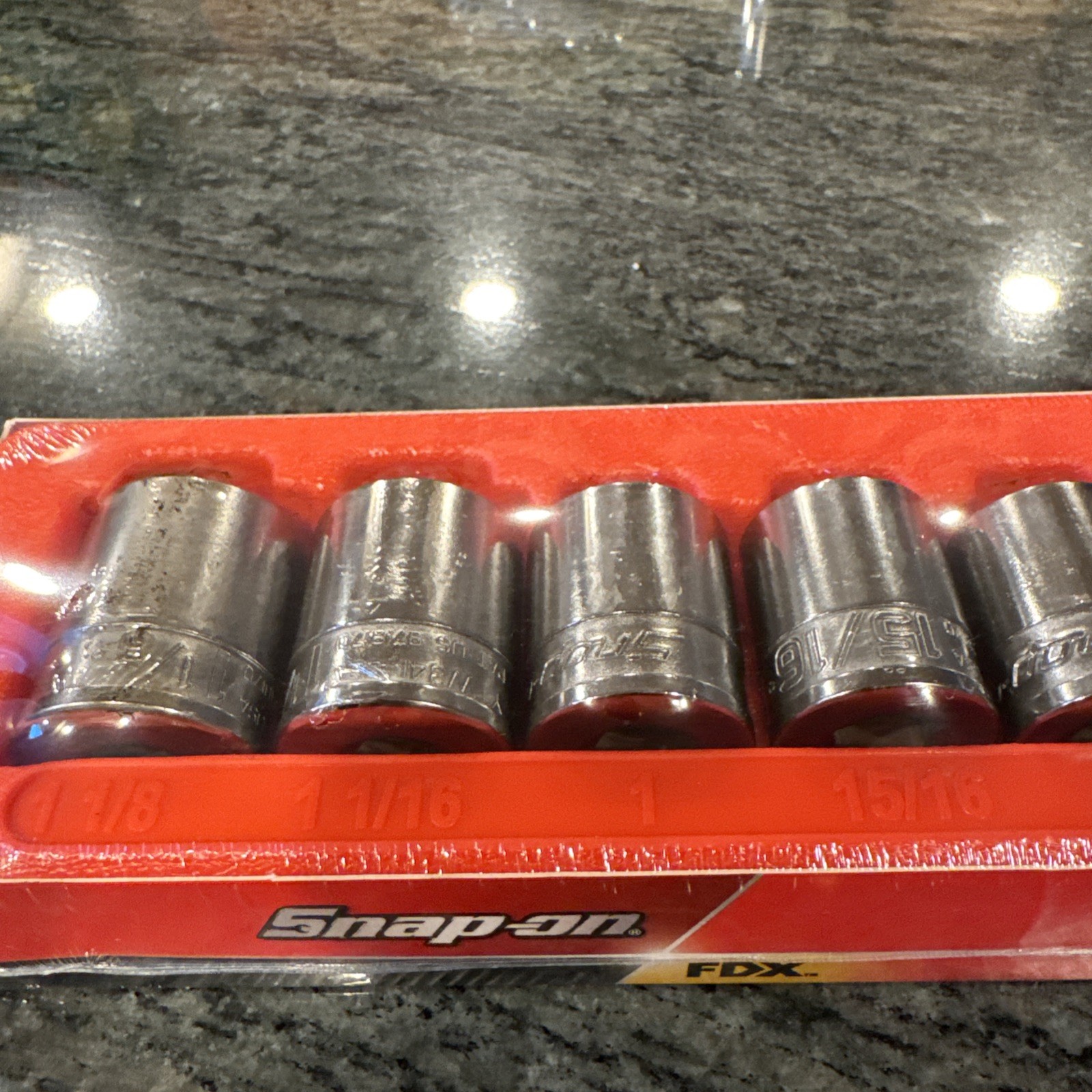 Snap On 313ytwy 13 pc 1/2” drive 6 point sae xtra shallow socket set 3/8”-1-1/8”