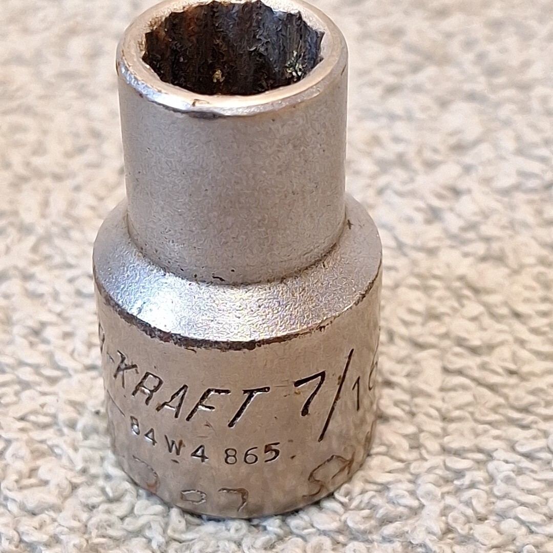 Vintage Powr-Kraft 1/2″ Drive Sockets Lot Of 7. (6 – 12pt & 1 8pt) SEE DESCRIPTI