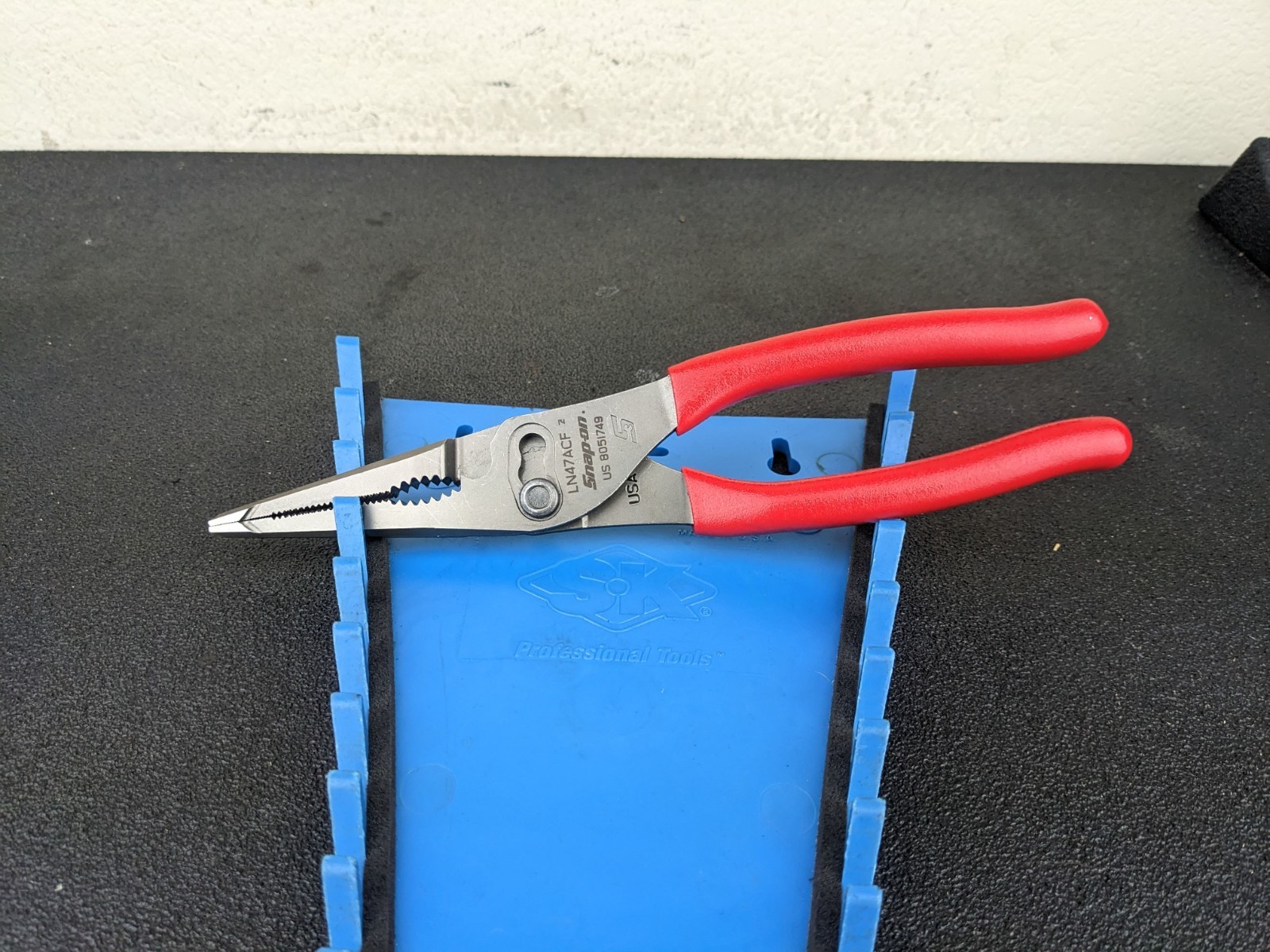 #bo472 SNAP ON LN47ACF 9″ Talon Grip Long Nose Slip Joint Pliers RED USA TOOLS