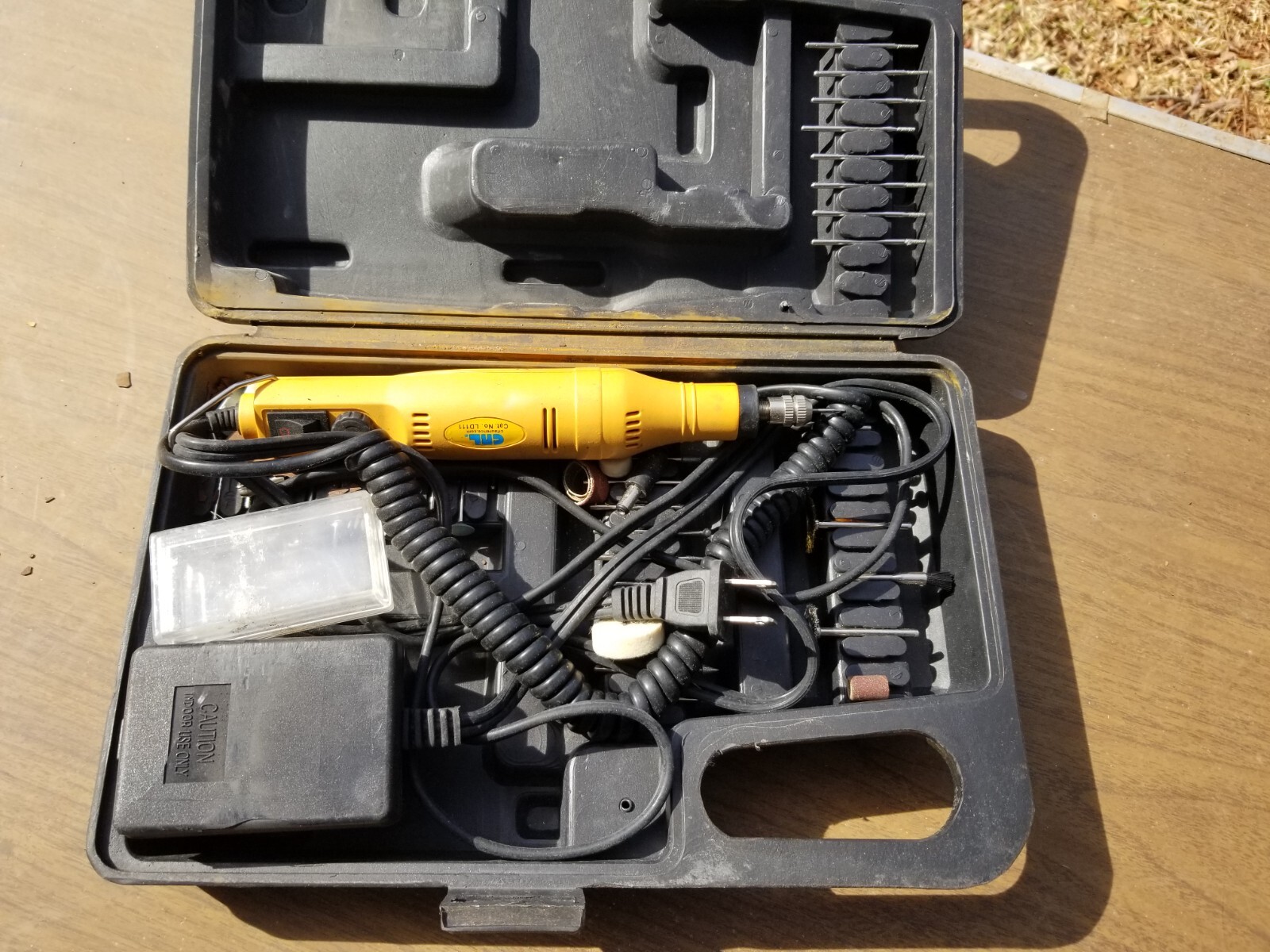 misc auto glass tools… door panel . Clip .cold kinfe.. dremel… pin  tool