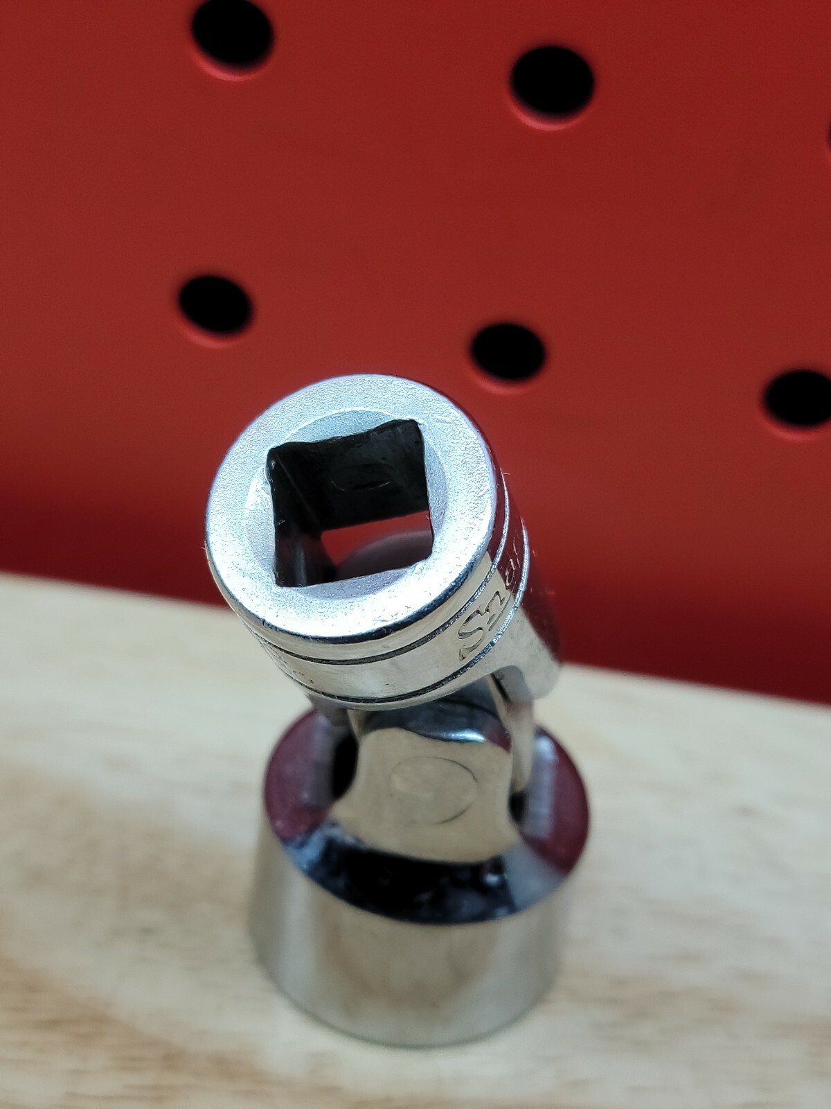 Snap-on Tools FS24 3/4″ 6 Point 3/8″ Drive Swivel Universal Flex Shallow Socket