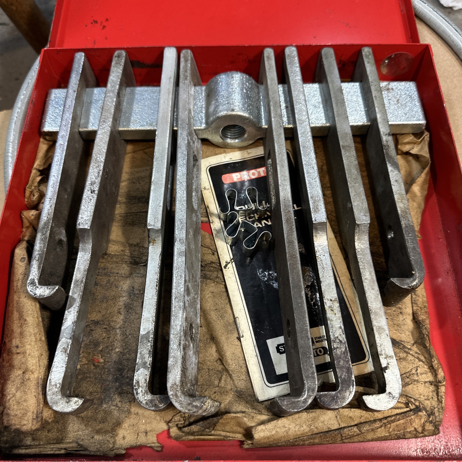 USED Proto J4234B 10 Ton 2-Way Straight Jaw Puller Set USA Tool NO FORCING SCREW