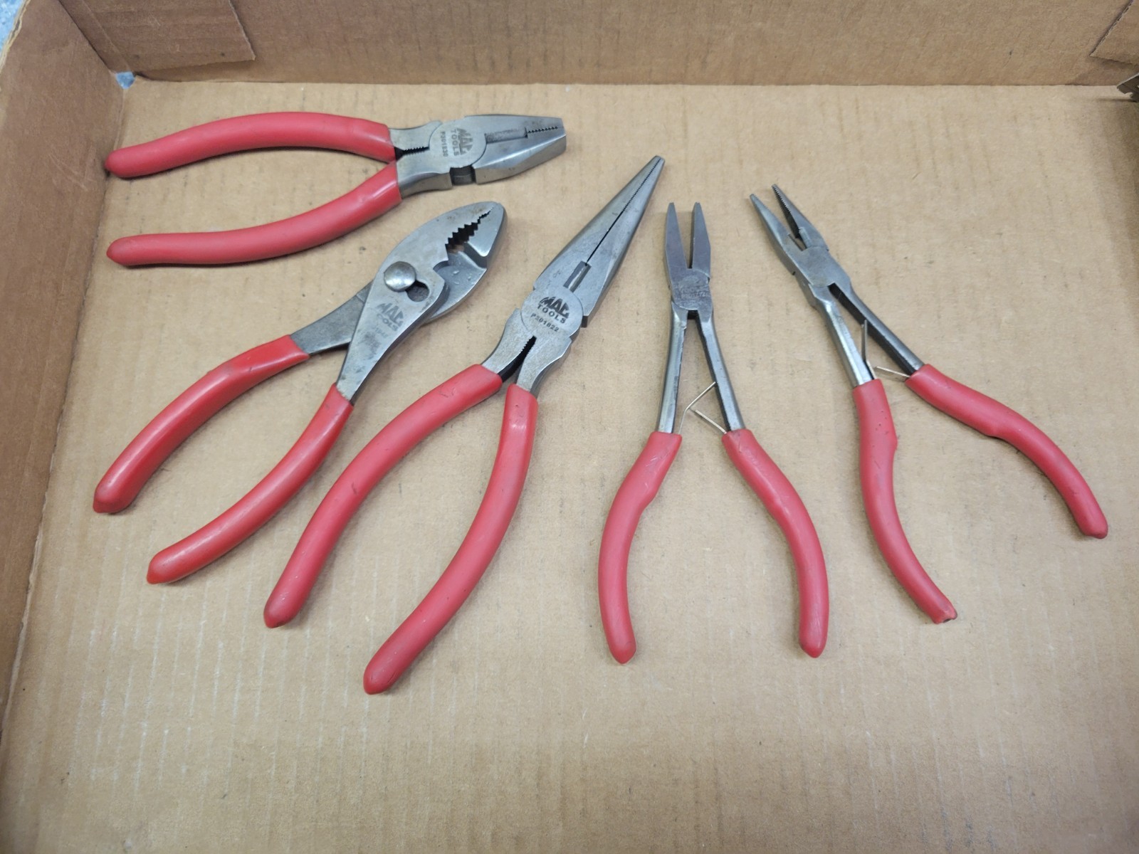 Mac Tools USA 5-Piece 3/8″ Pliers Set