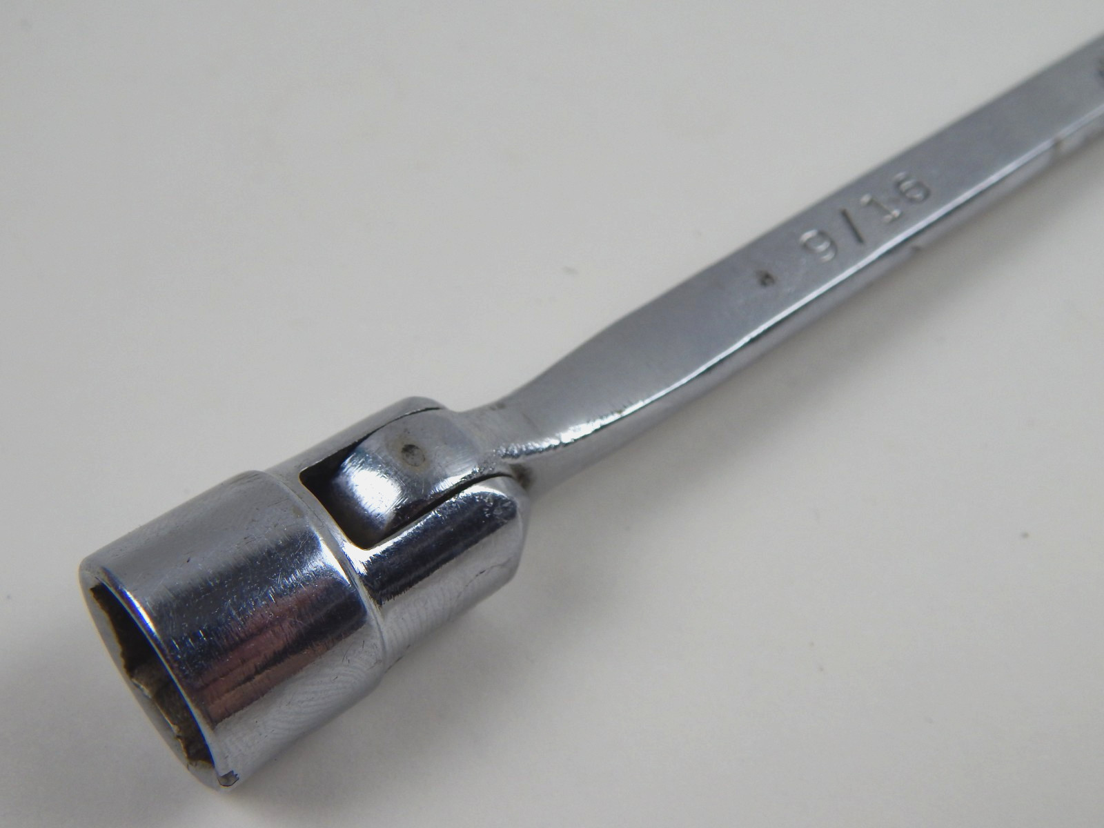 MAC Tools CHLF18 9/16″ Flex-Head 6 Point Socket End Chrome Combination Wrench VG
