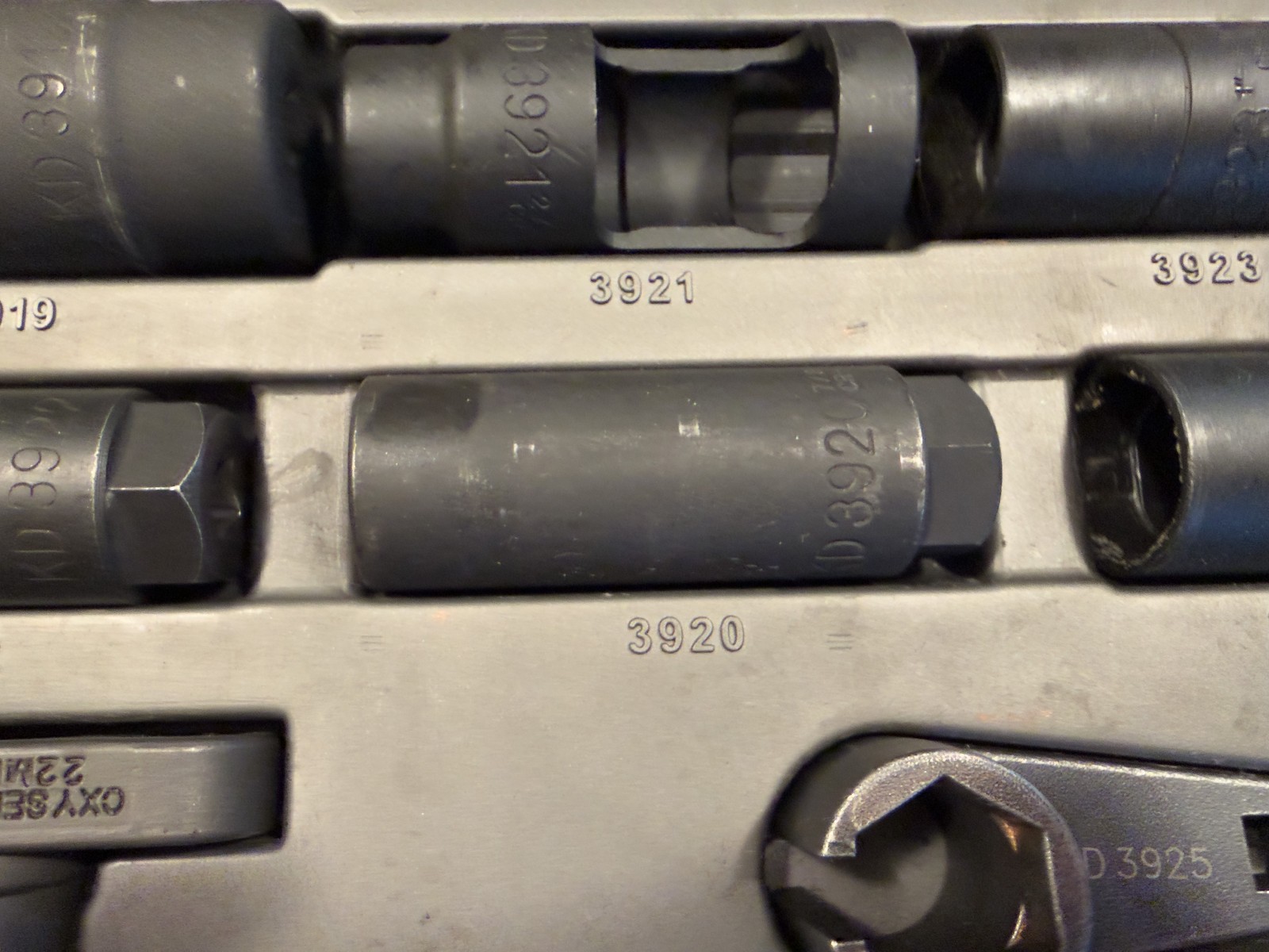 KD Tools 41720 8pc Master Sensor Socket Set – O2 Oil Fuel Pressure Complete