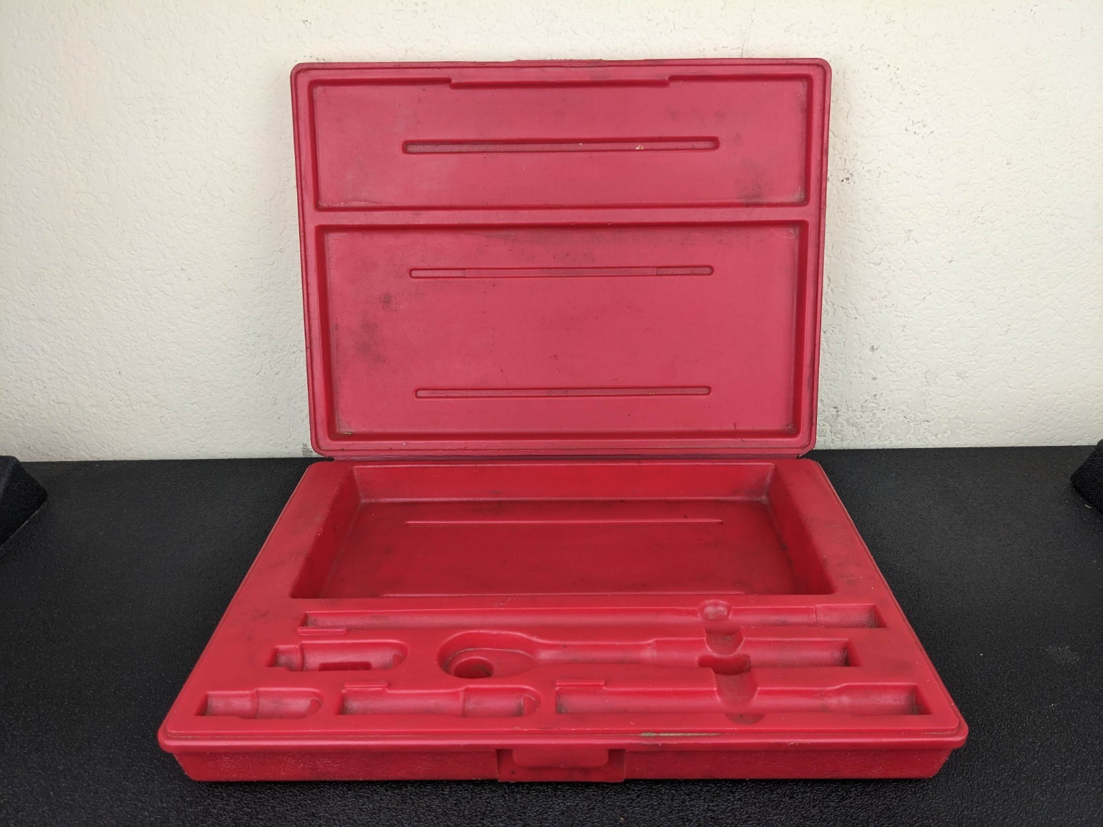 #bn673 Snap-on PB16A 3/8 Drive Socket Wrench Set CASE ONLY – LATCH BROKEN