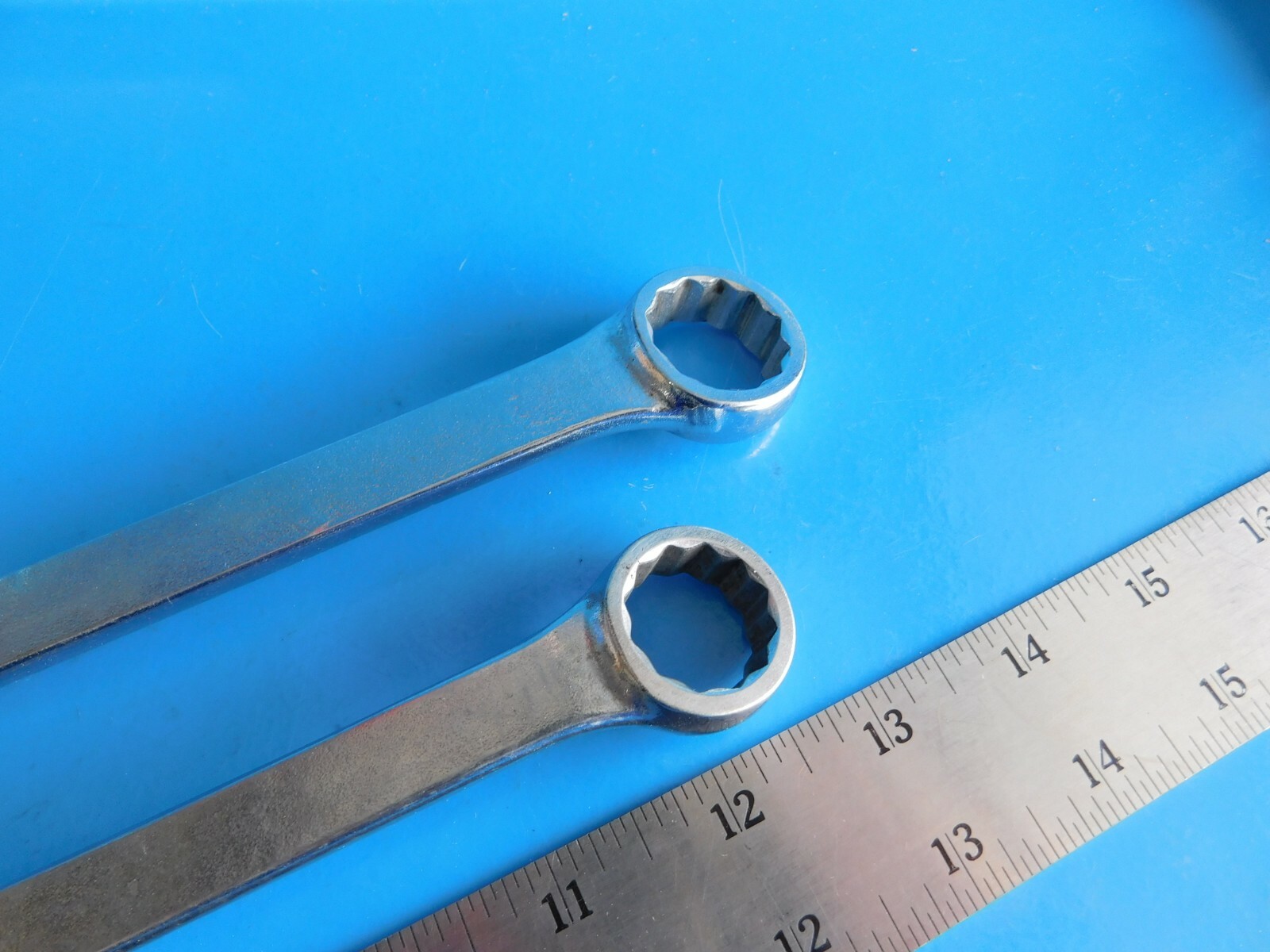USED, MAC TOOLS (3/4X7/8 IN. & 13/16X15/16 IN.) LONG OFFSET BOX WRENCHS,LOT OF 2