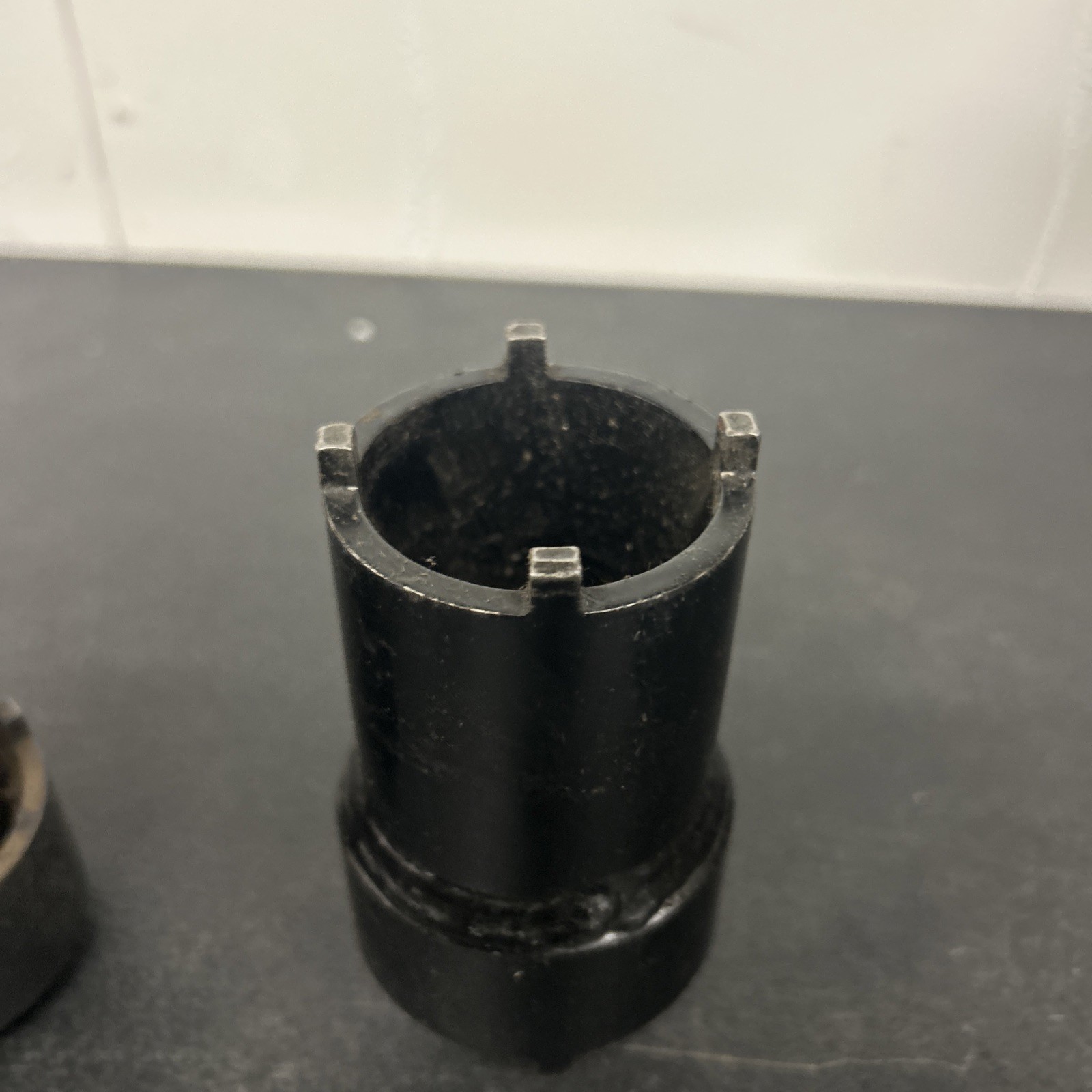 Mac Tools FWB 7269 1/2 Drive Axle Socket 3 1/2 And Extra Axle Socket
