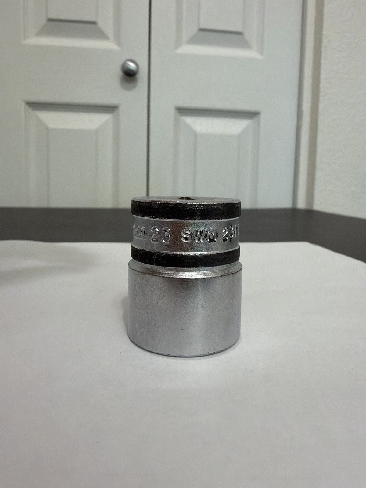 Snap-on Tools 1/2″ Drive 23mm Metric 12 Point Shallow Socket SWM231 USA