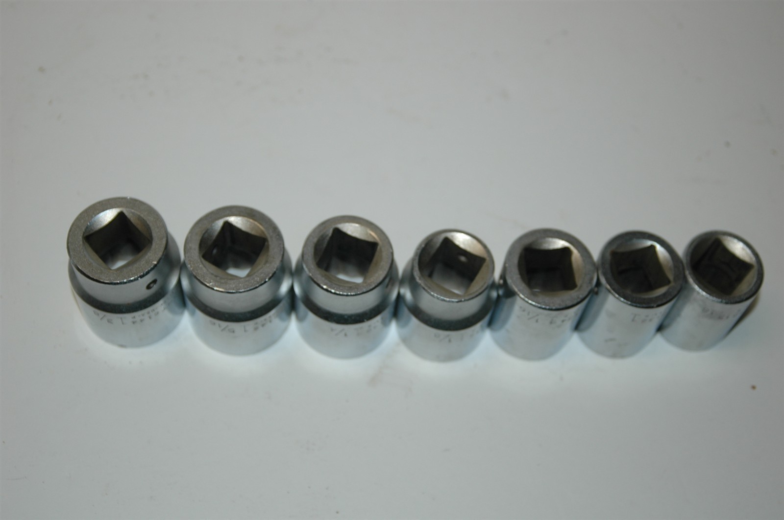 WRIGHT TOOL 19 PIECE 3/4″ DRIVE 12 POINT SOCKET BREAKER SET 15/16″-2″ WITH CASE
