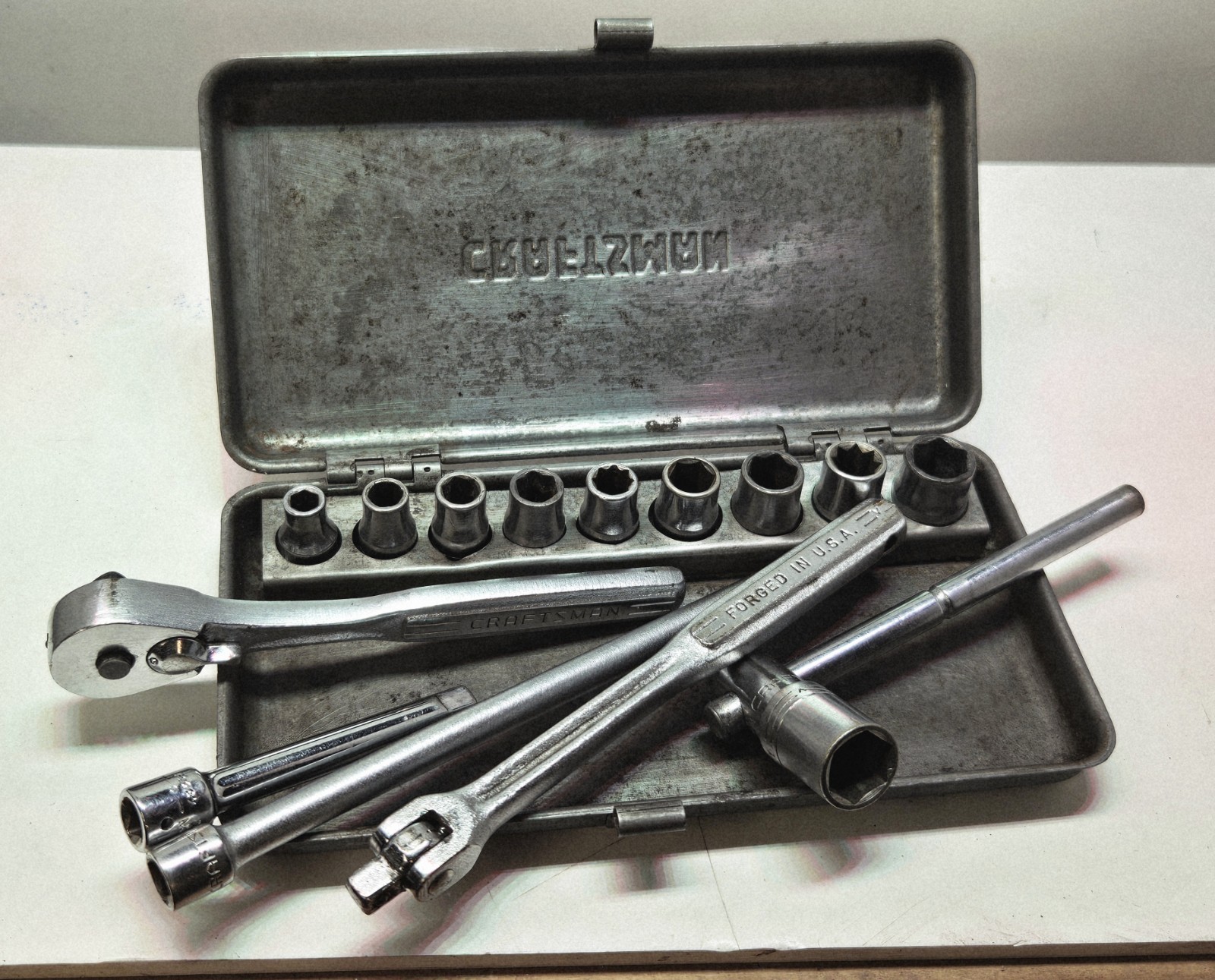 Vintage Craftsman -V- Series 1/4″ Drive 14pc Ratchet Set w/Embossed Metal Case