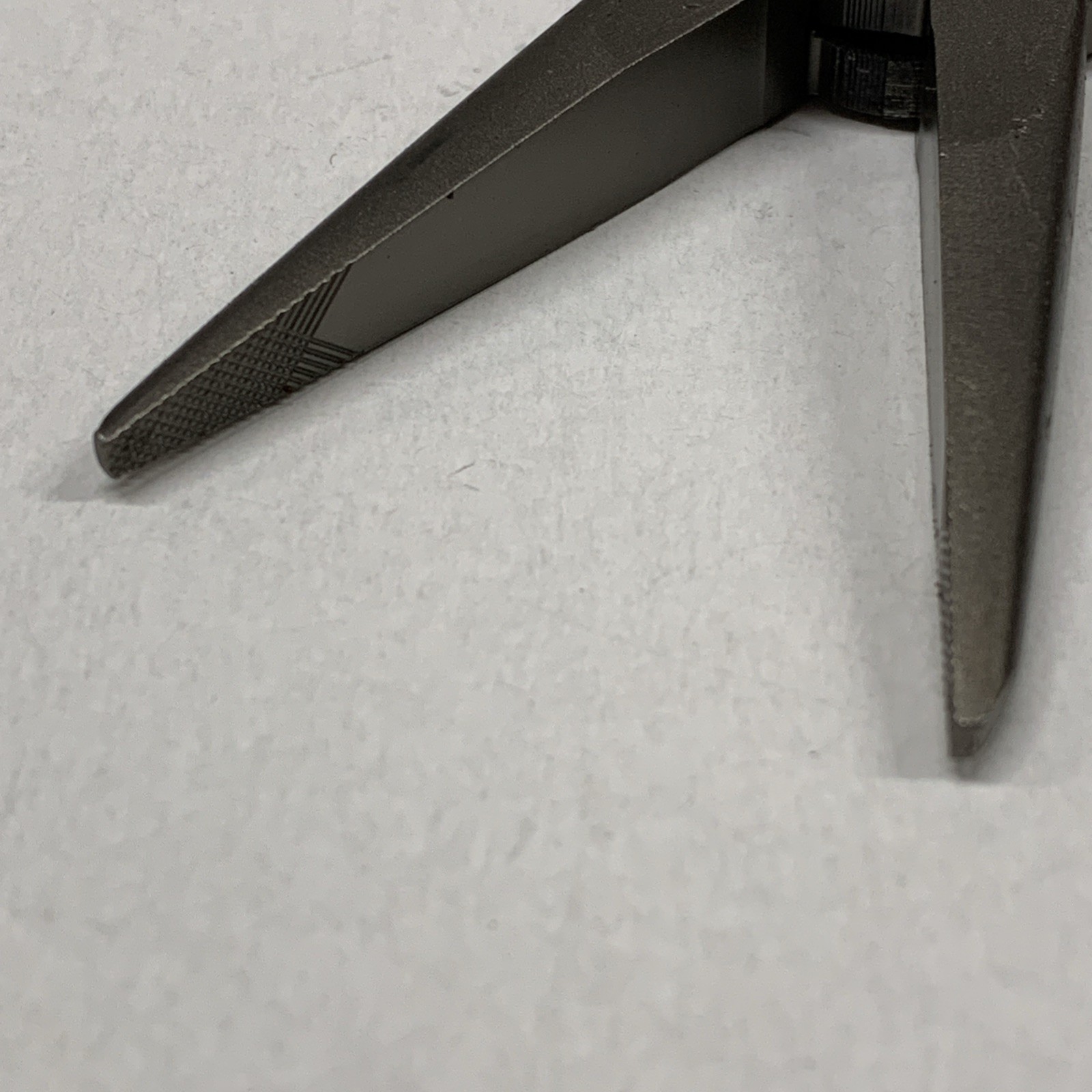 Snap On Tools USA 96ACF 8″ Red Talon Grip Needle Nose Pliers NEW