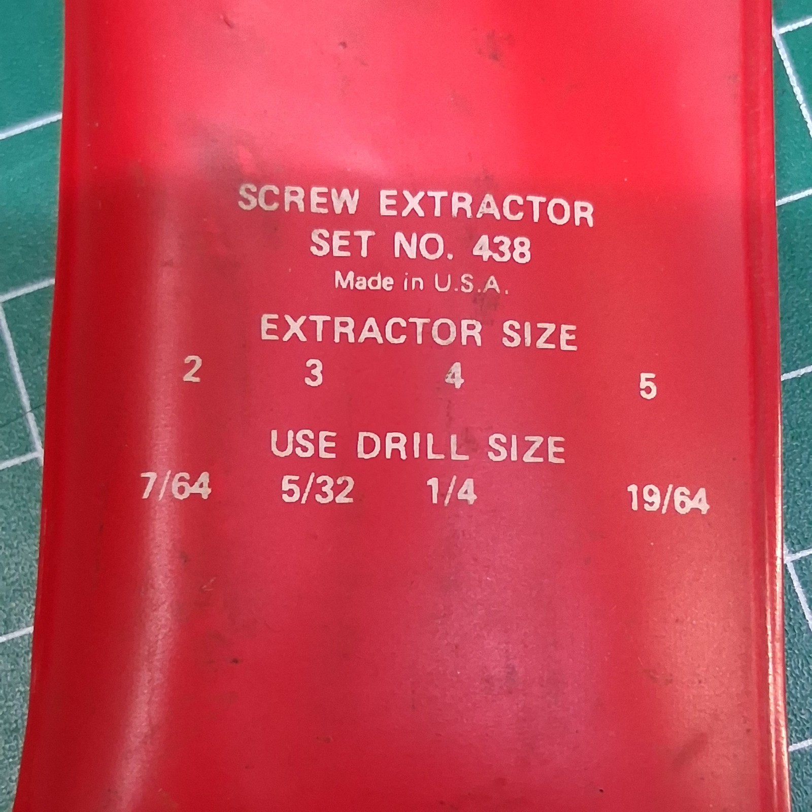 Vintage 4-Piece Spiral Fluted Twist Bolt Screw Extractor Bit Set
