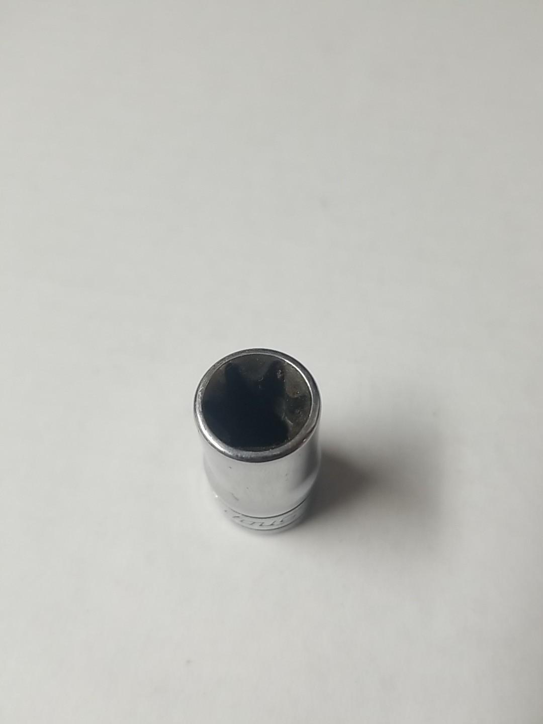 Snap-on Tools USA 3/8″ Drive E14 Inverted E TORX Chrome Socket FLE140A