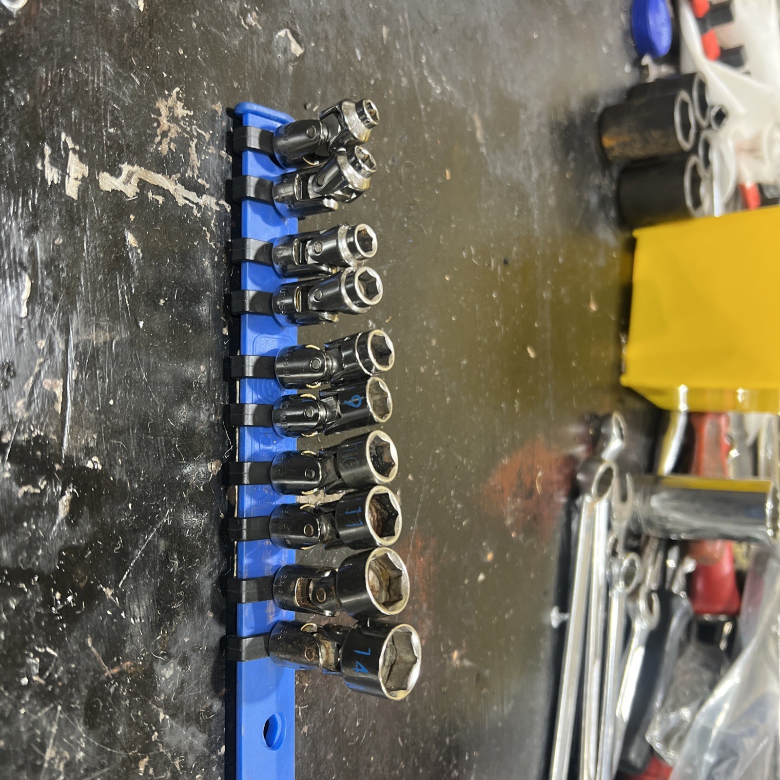 Matco Tools SAUSM106 10pc 1/4in. Drive Metric 6pt Flex Universal Socket Set USA