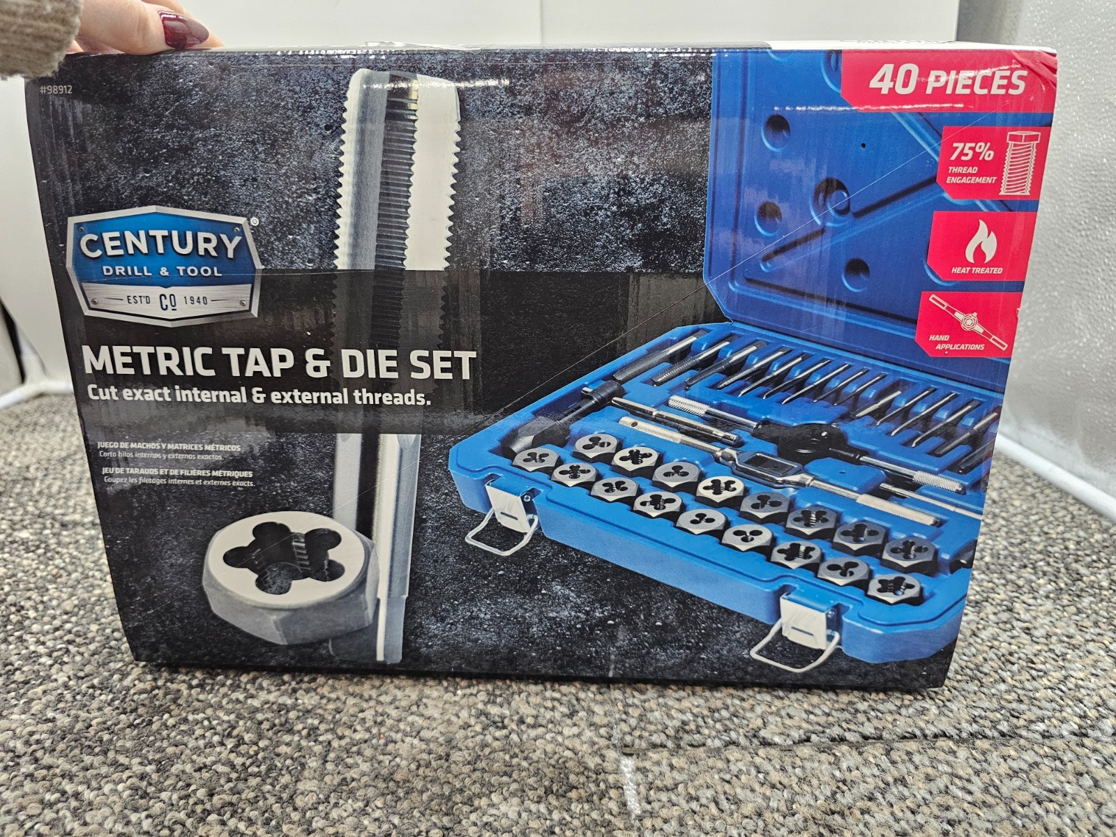 Century Drill & Tool 98912 40-Piece Metric Tap And Die Assembly