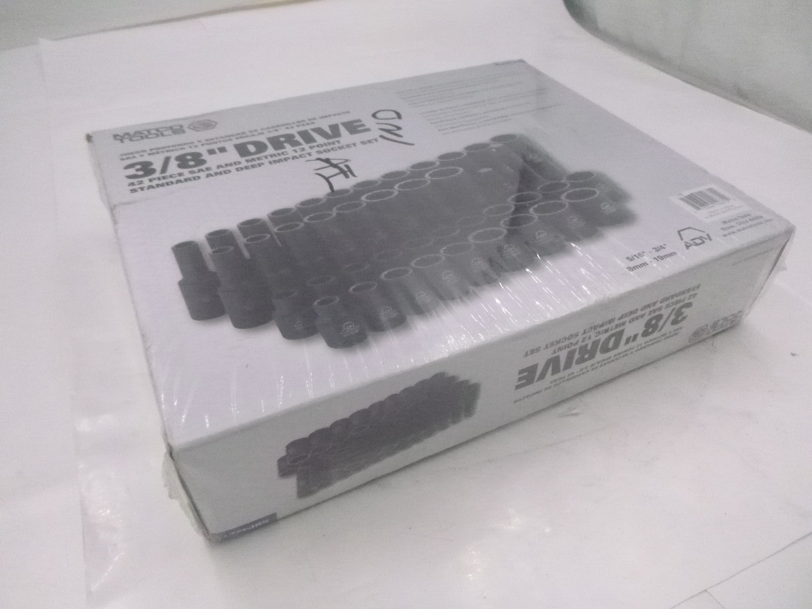 Matco Tools 42 Piece 3/8″ Drive Metric Standard & Deep Impact Socket Set SBP422V