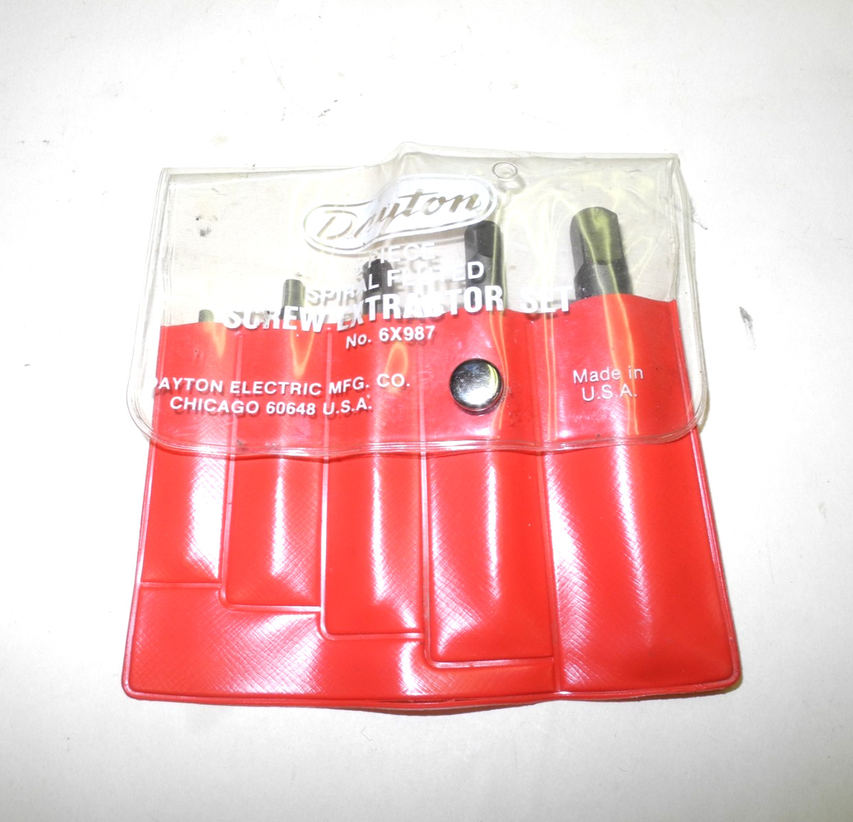 DAYTON 5 PIECE SPIRAL FLUTED SCREW EXTRACTOR SET, 1/4 – 3/4 UNUSED NOS IN CASE