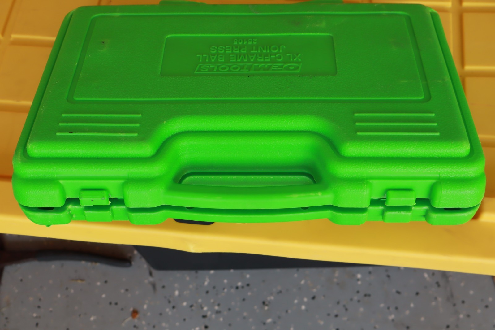 OEMTools 25105 Extra Large C-Frame Ball Joint Press Kit ‎with Carrying Case