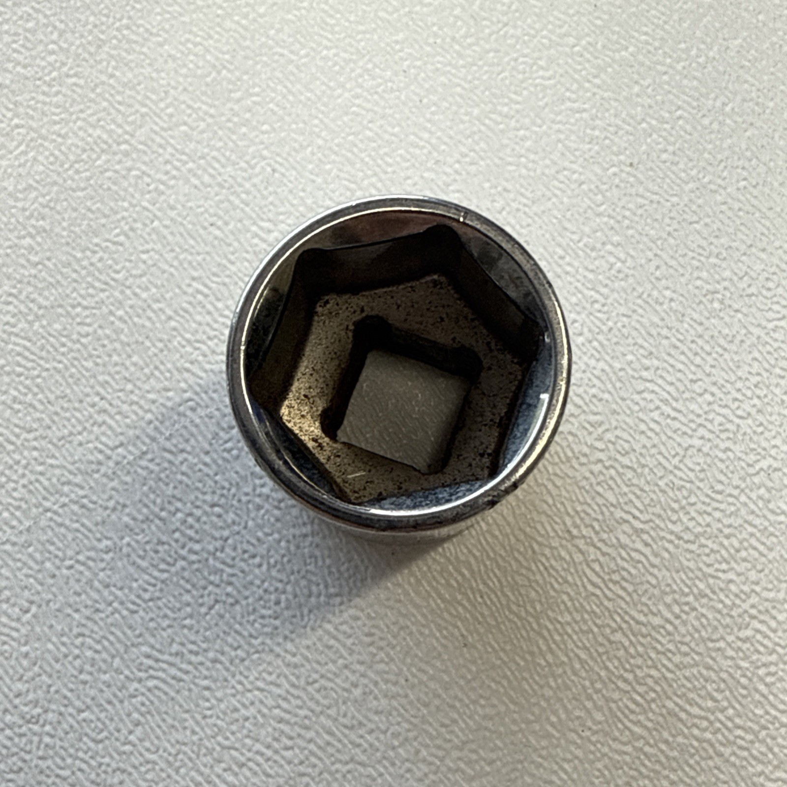 Blue-Point BLPS38 1116 by Snap on 11/16″ Sha1low Socket 3/8″ Drive 6-Point USA