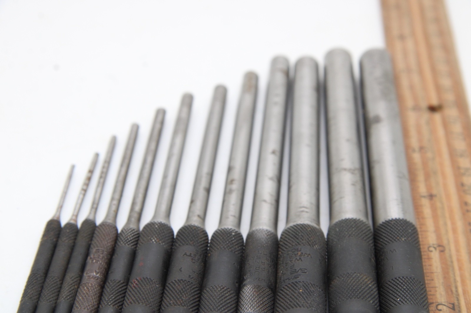 Snap-On PPR712K 1/16″ – 1/2″ 12 Piece Roll Pin Punch Set COMPLETE