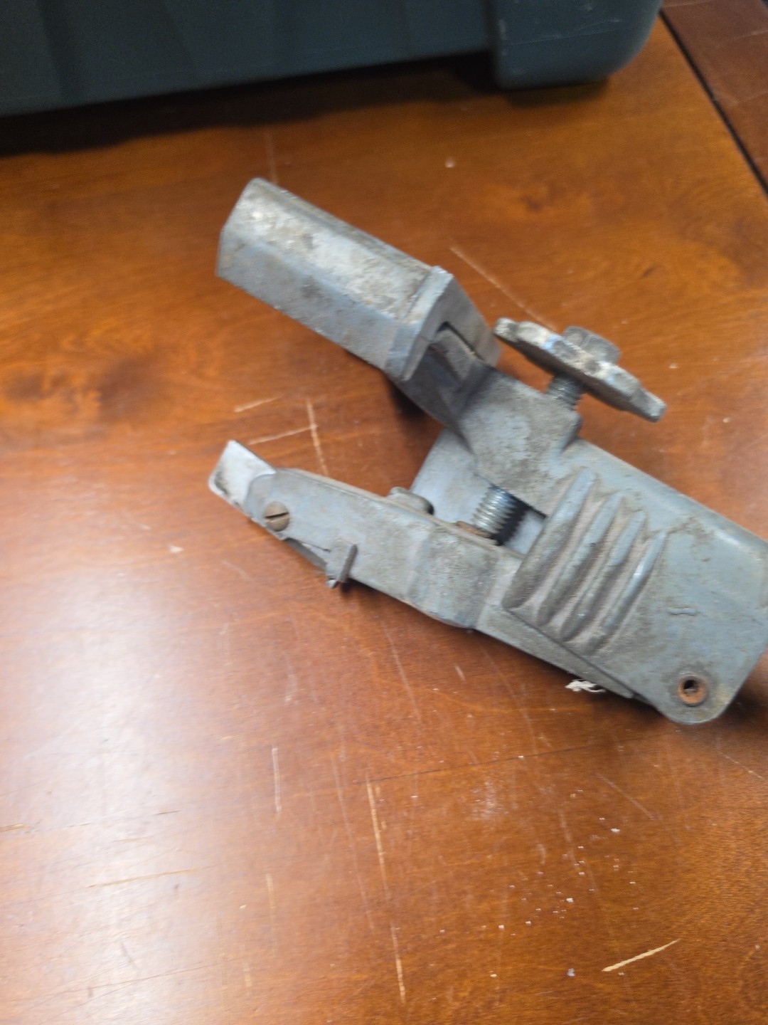 cylinder ridge reamer tool