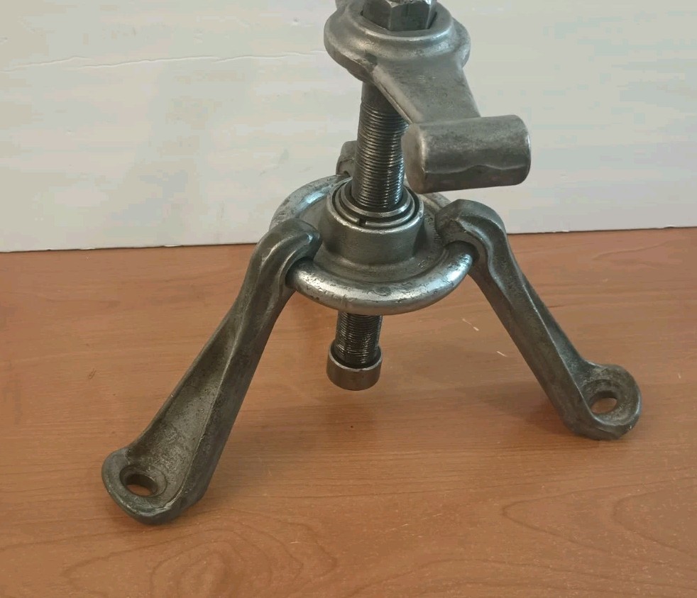 Vintage Herbrand 825 Hub Puller 3 Jaw Wheel Axle Puller Heavy-Duty USA