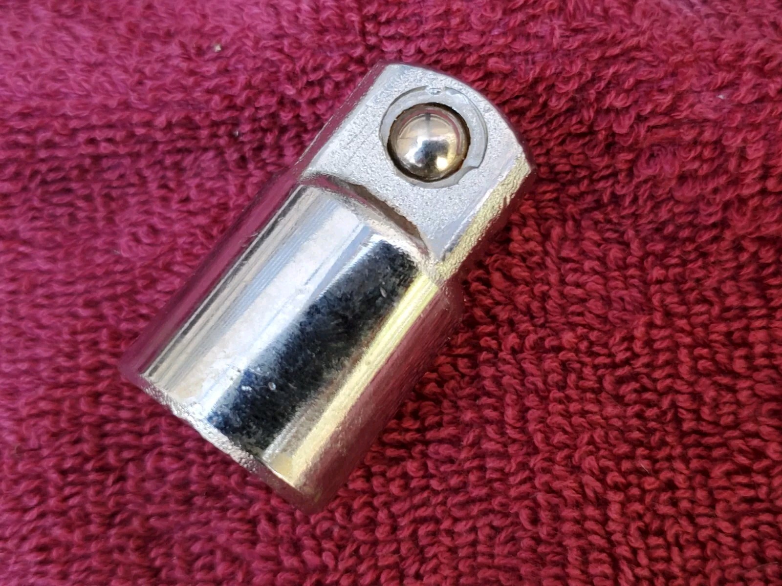 Unmarked 1/2″ Drive to 3/4″ Male Drive Socket Adapter