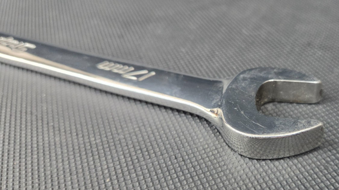 Snap On Tools 17mm Metric Standard Combination Wrench OEXM170B 12 Point USA