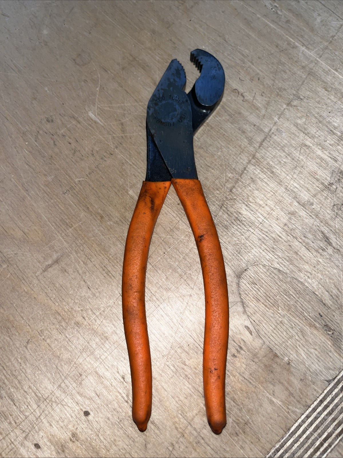 Matco PBN307 Battery Terminal 7″ Pliers made in USA Orange Handle