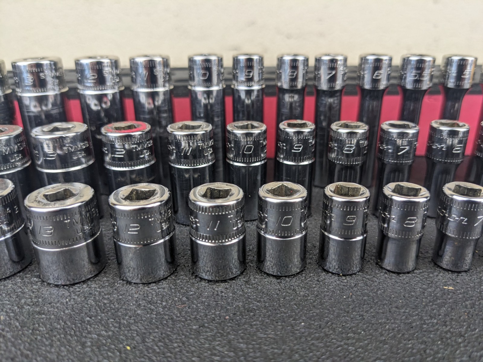 #bn598 Snap-On Tools 142STMMSYFR1 42pc 1/4″ Drive 6-Point Metric Foam Socket Set