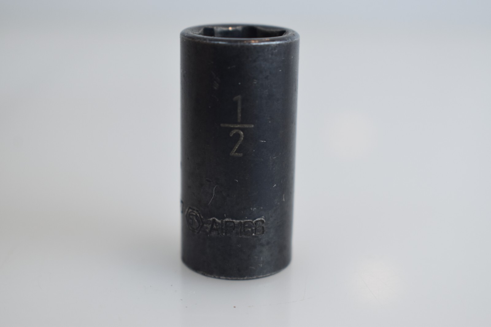 Matco Tools AIP166 1/2″ SAE Semi-Deep Impact Socket 1/4″ Drive 6 Point