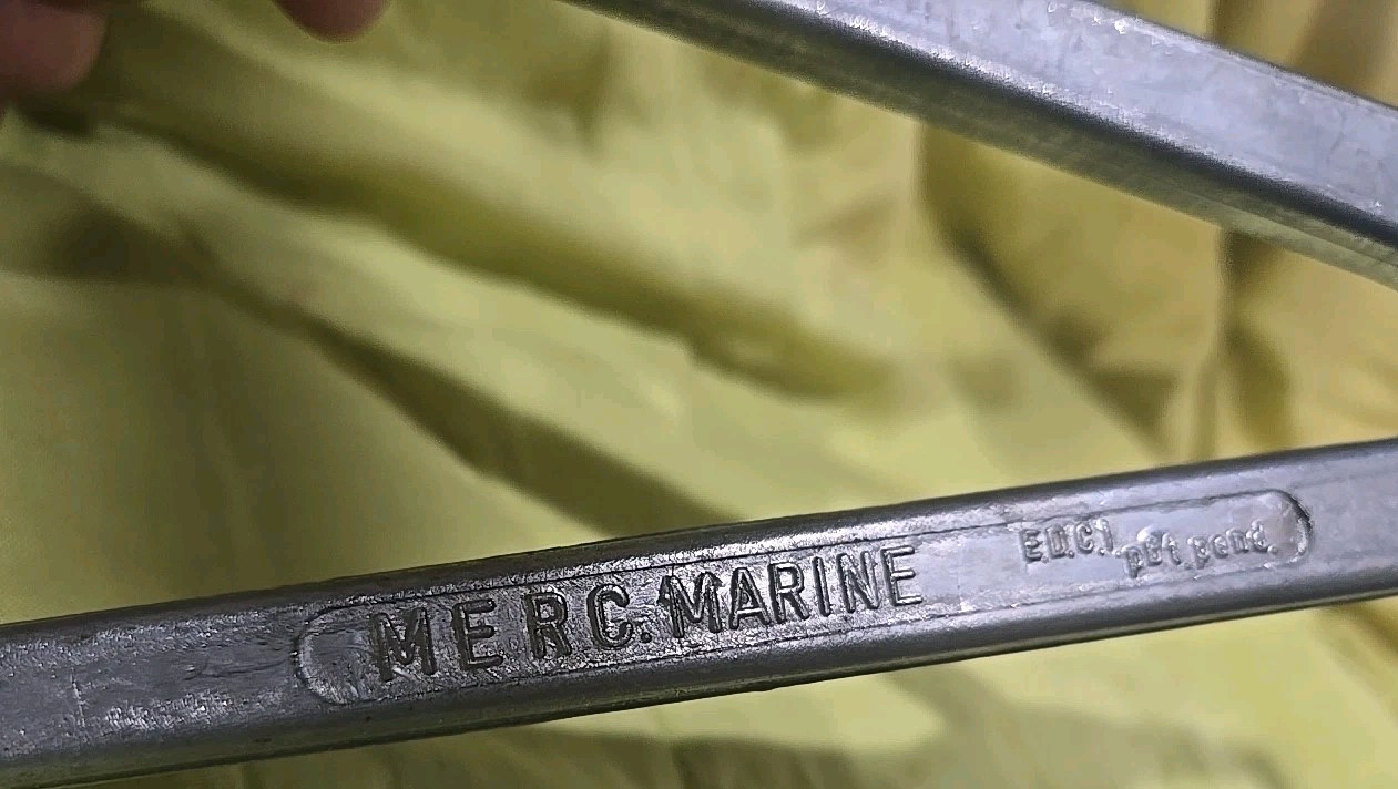 NEW MERC. MARINE EXTRA LONG…. ALUMINIUM PLIERS 14-3/4″ LONG 9″ JAWS OPENING