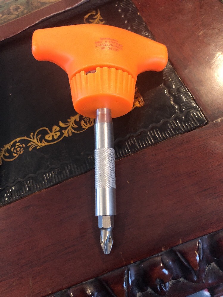 Snap On ssdmrt1o T-handle ratcheting magnetic stubby screwdriver orange