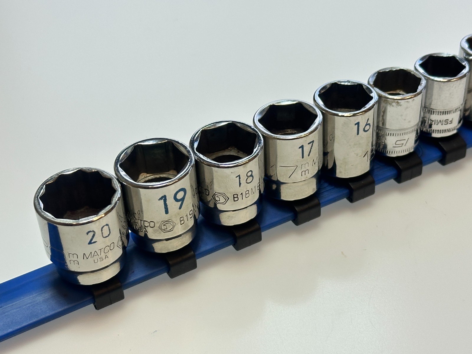 Matco Tools USA 12pc 3/8 Drive Metric 9mm-20mm Chrome Socket Set, (2) Snap-On