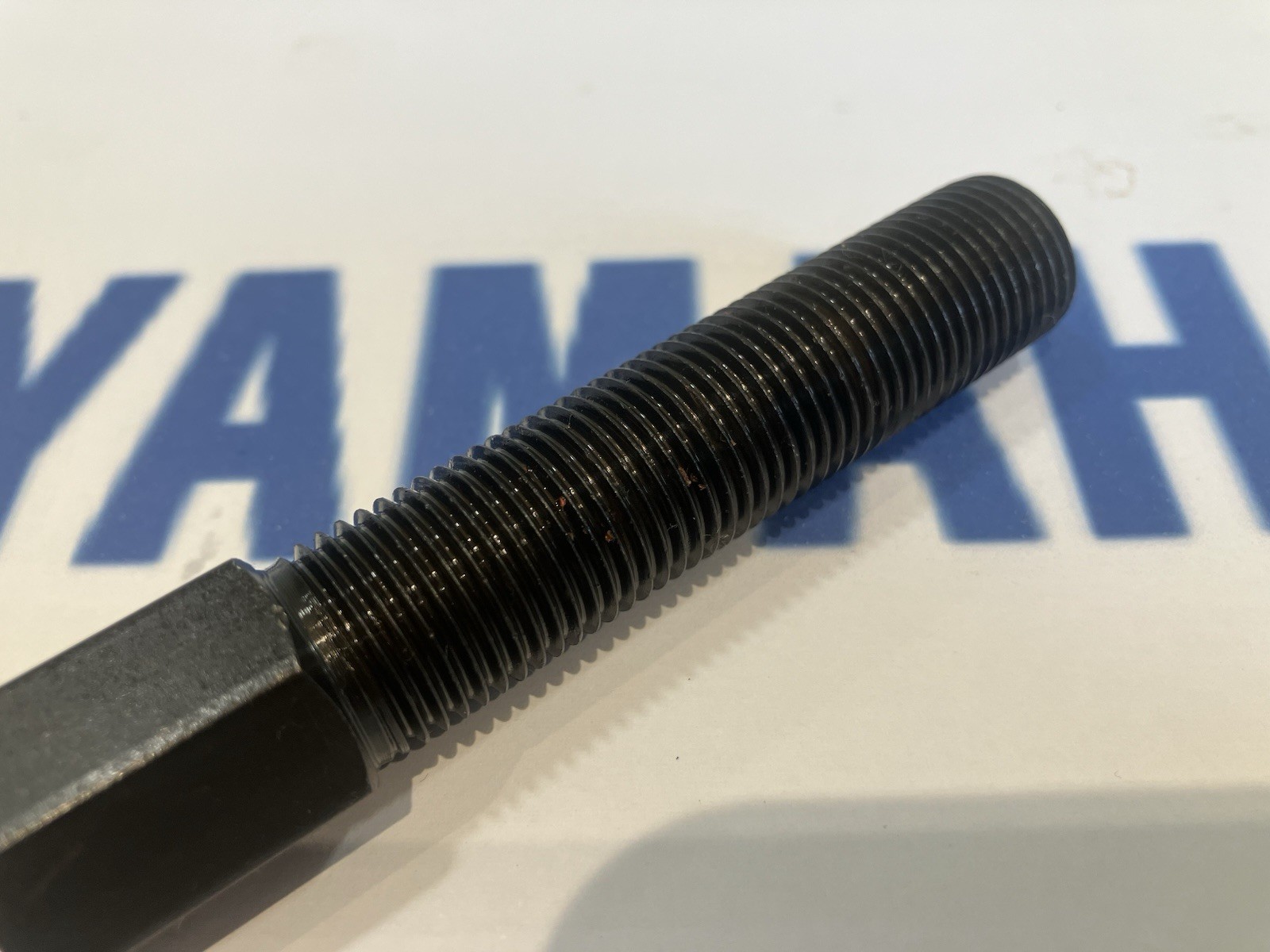 Yamaha TW200 Flywheel Puller Tool XT225 SEROW XV1600 ROAD STAR YZF-R1 FZR600