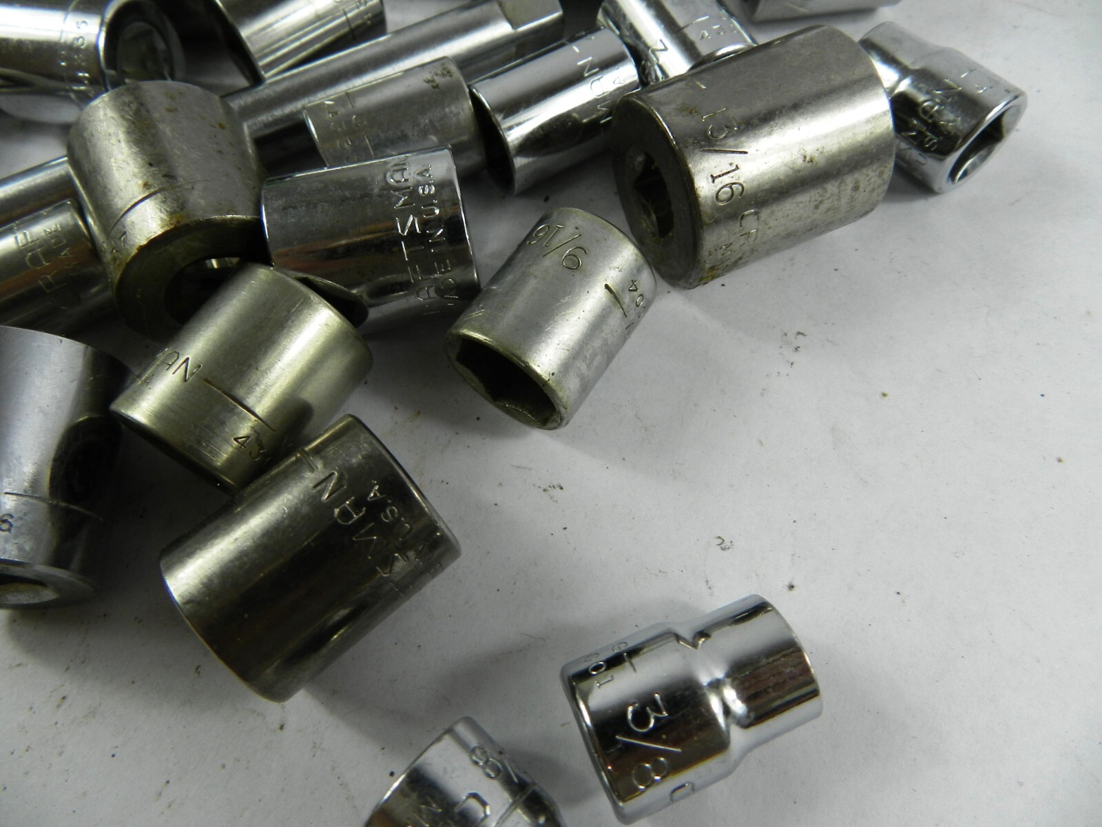Lot (45) CRAFTSMAN USA 3/8 in Drive 1/4 in – 7/8 in Sockets 6-12pt Extnsns C323K