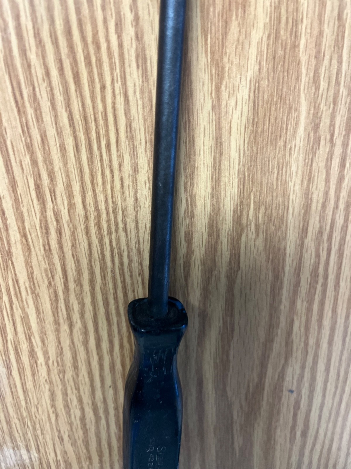 SNAP ON SSD422A – 25.25″ LONG BLACK HANDLE FLAT BLADE SCREWDRIVER – LOC# 272