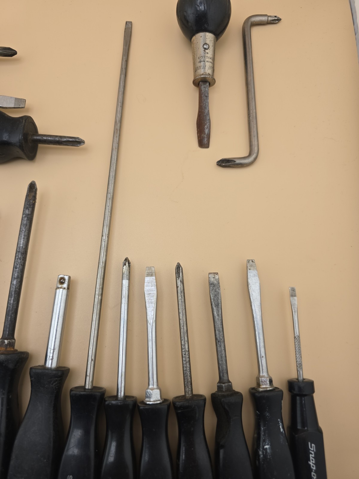 Lot Of 20 Vintage Snap Screwdrivers Black Handle Phillips Flat Stubby