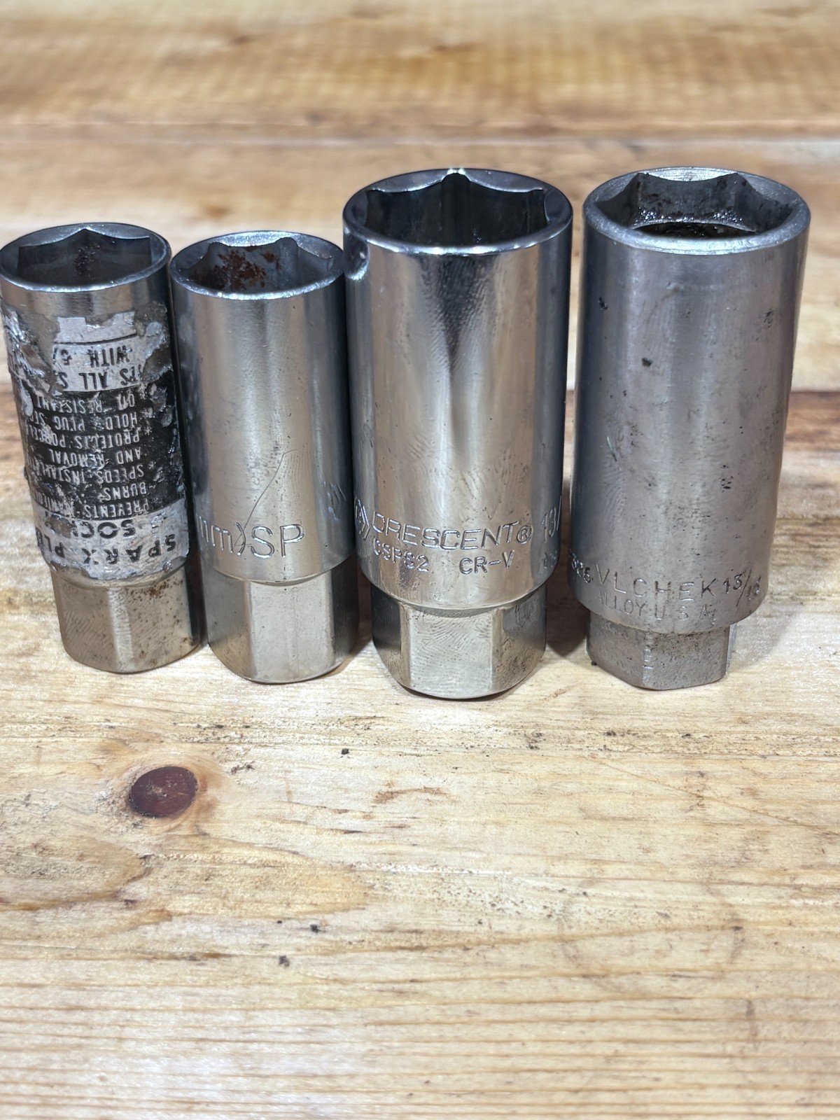 4 Pieces Deep Sockets Spark Plug Socket 5/8″ 13/16″ SAE 3/8″ Drive 6 Point