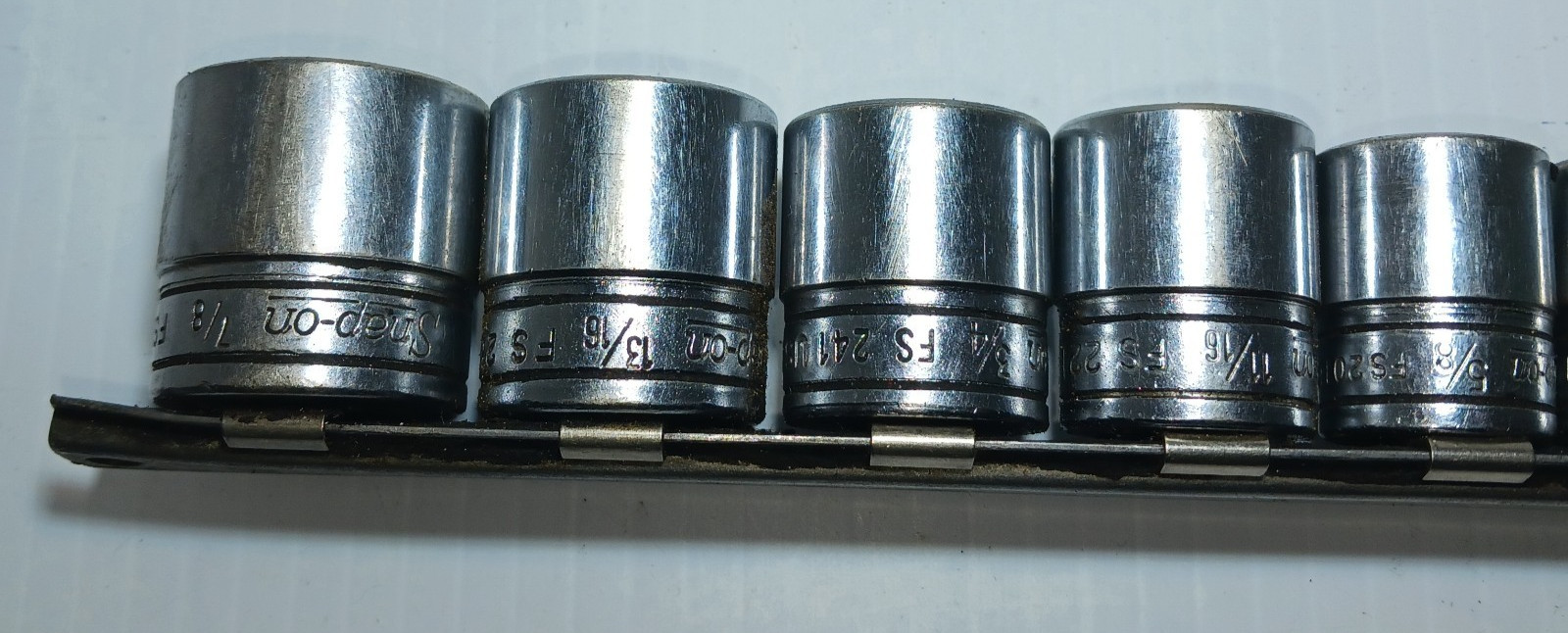 Snap-On Tools 10-Piece 3/8 Drive SAE Shallow Socket Set 5/16 – 7/8″