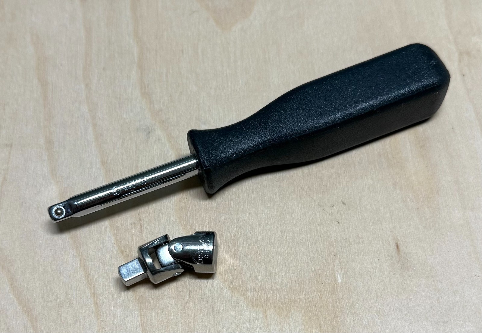 Matco Silver Eagle Tools 1/4″ Dr. Spinner Handle and universal Joint