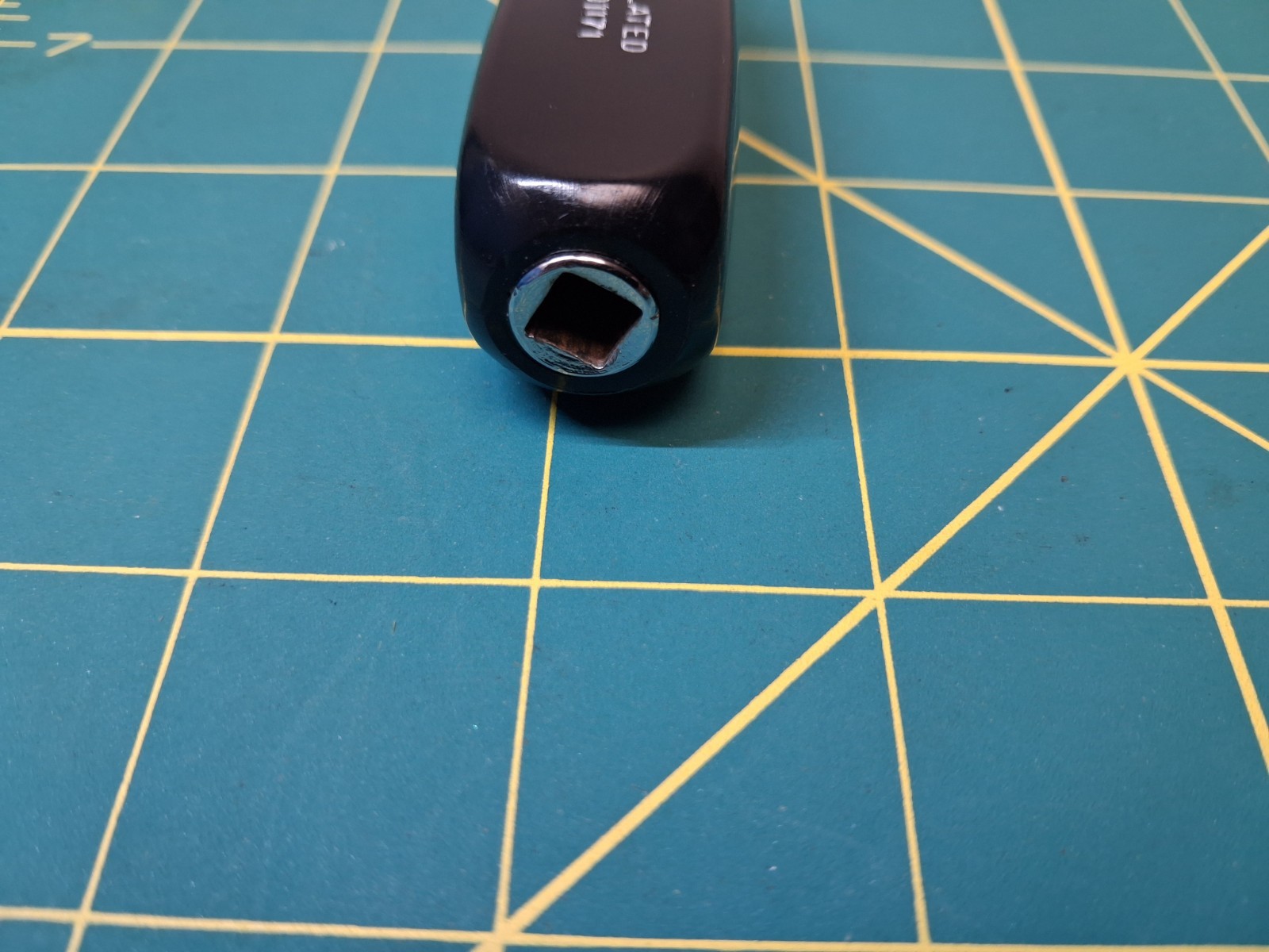 Snap-On TM9CS 1/4 “Drive 9″ Long Shank Socket Driver Black Hard Plastic Handle