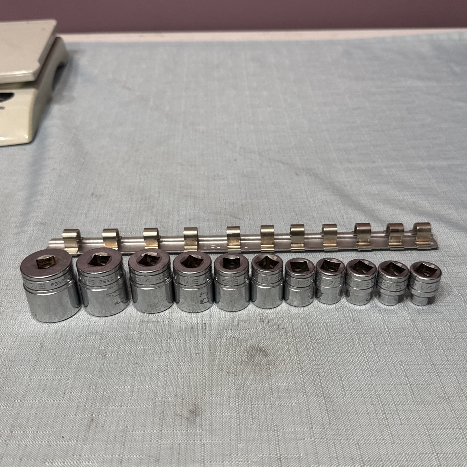 Snap-on Tool 3/8″ drive SAE 6-point Chrome Socket FS Series 11 pcs. 1/4” – 7/8”