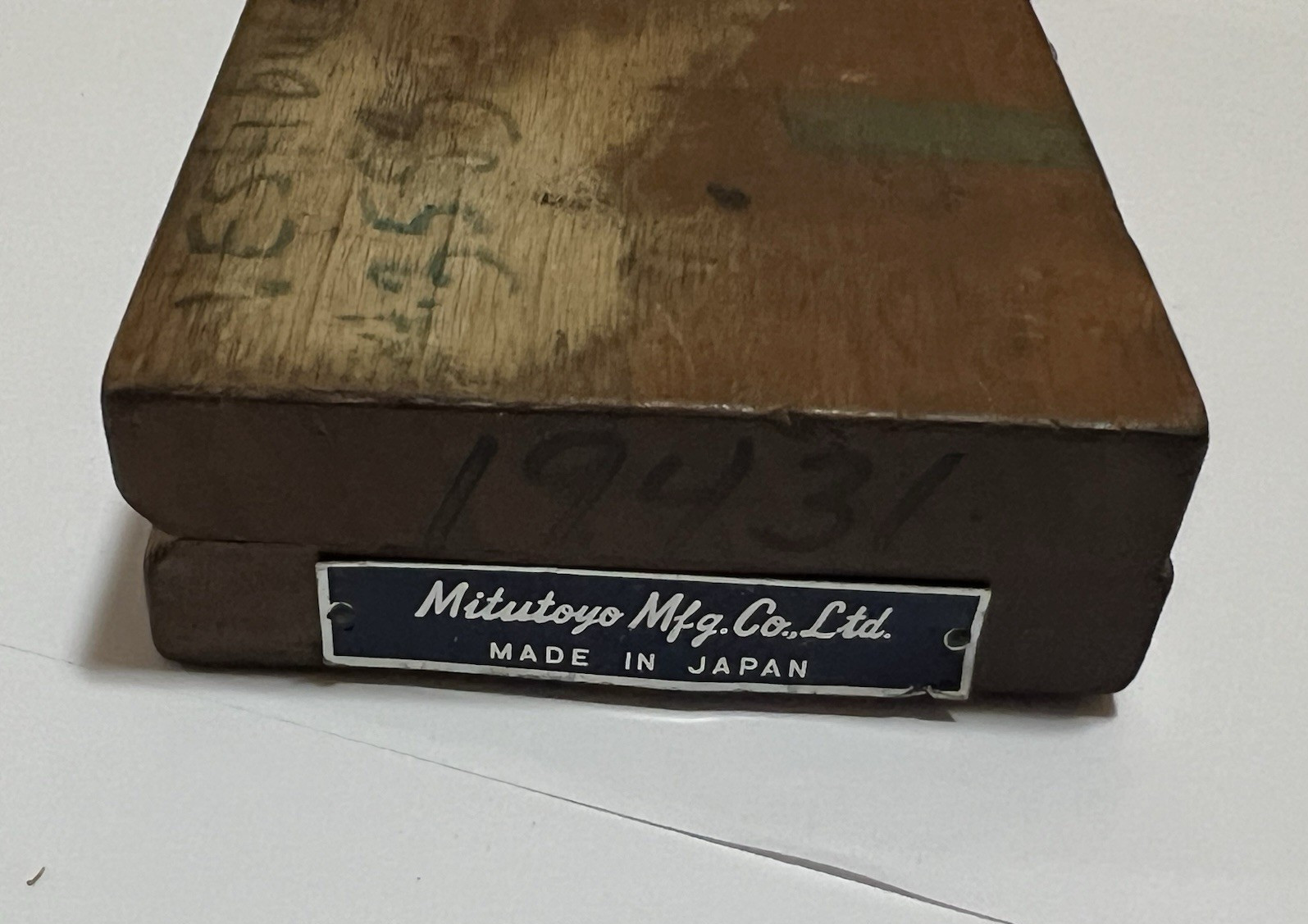 Mitutoyo 1″ – 2″ Outside Micrometer Gauge 5210-243-2933 in Box Caliper Japan